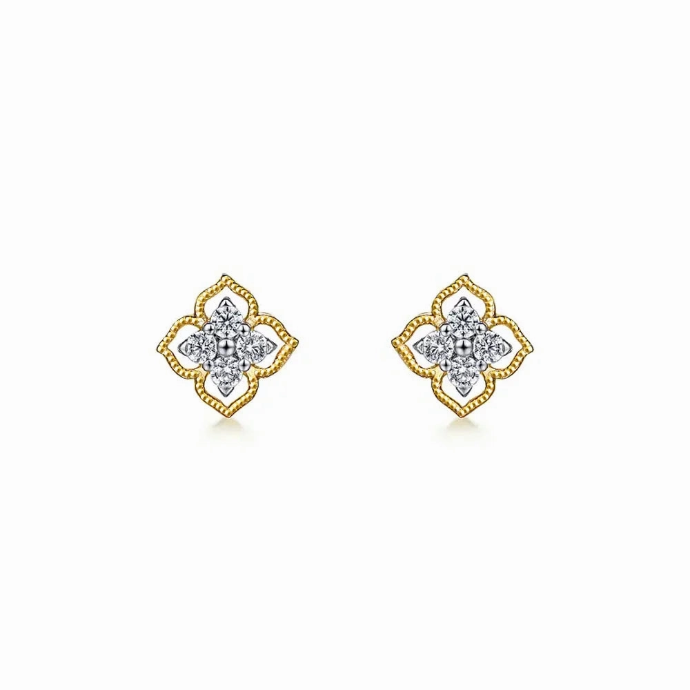 Raised-Edge Clover Diamond Studs with Centered Sparkle Soft Glam Style Pop