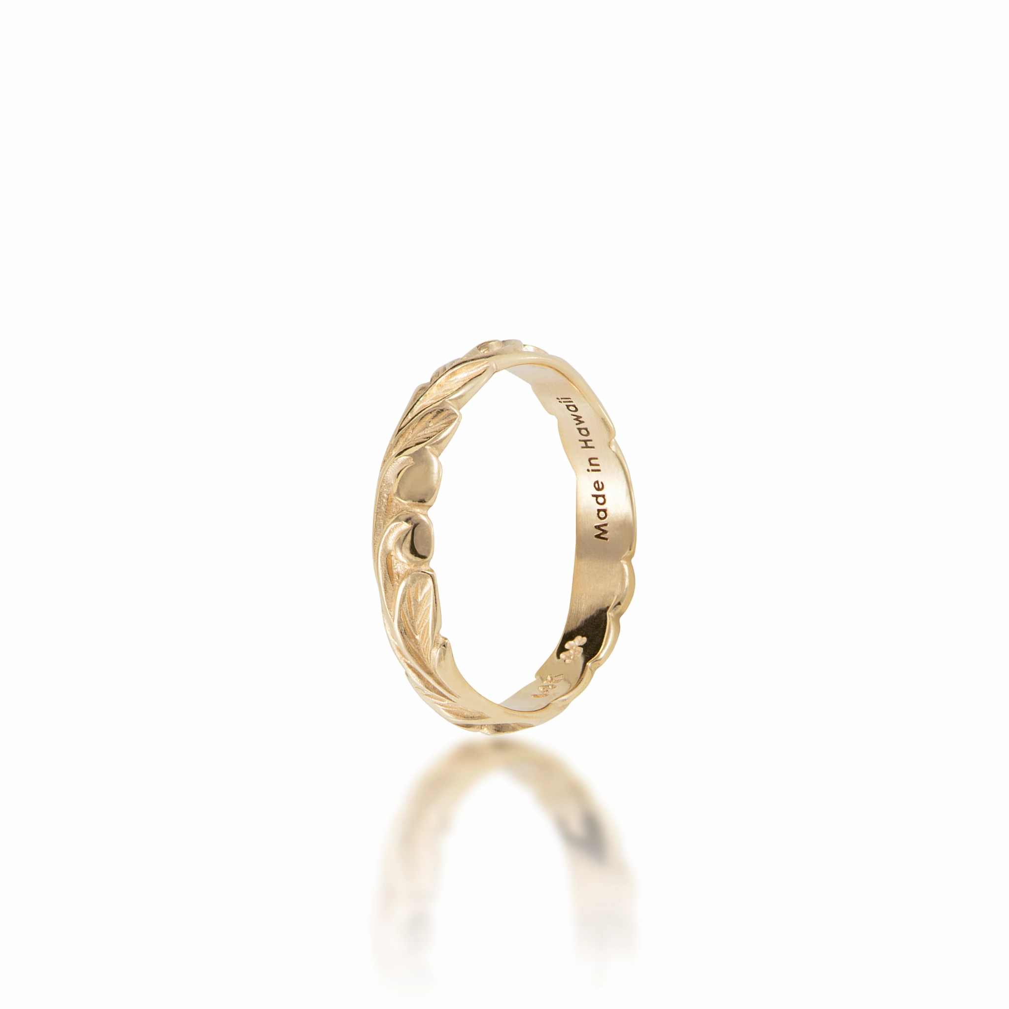 Delicate Features Hawaiian Heirloom Old English Scroll Ring in Gold - 3mm