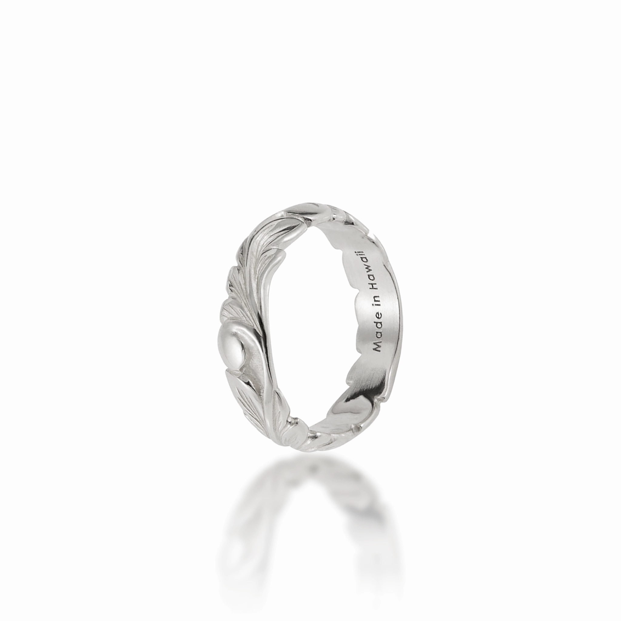 Bold Shine Pieces Dusk Mood Hawaiian Heirloom Old English Scroll Ring in White Gold - 4.5mm