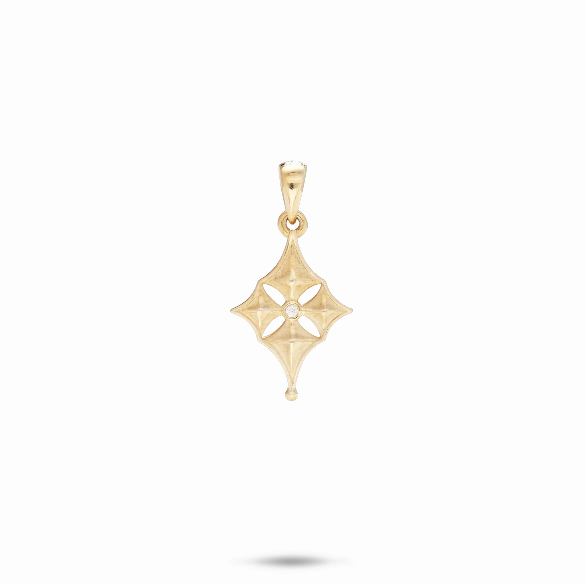 Elegant Finish Hawaiian Quilted Star Pendant in Gold with Diamond - 15mm
