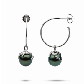 Heritage Tahitian Pearl Earrings in White Gold Glossy Detail