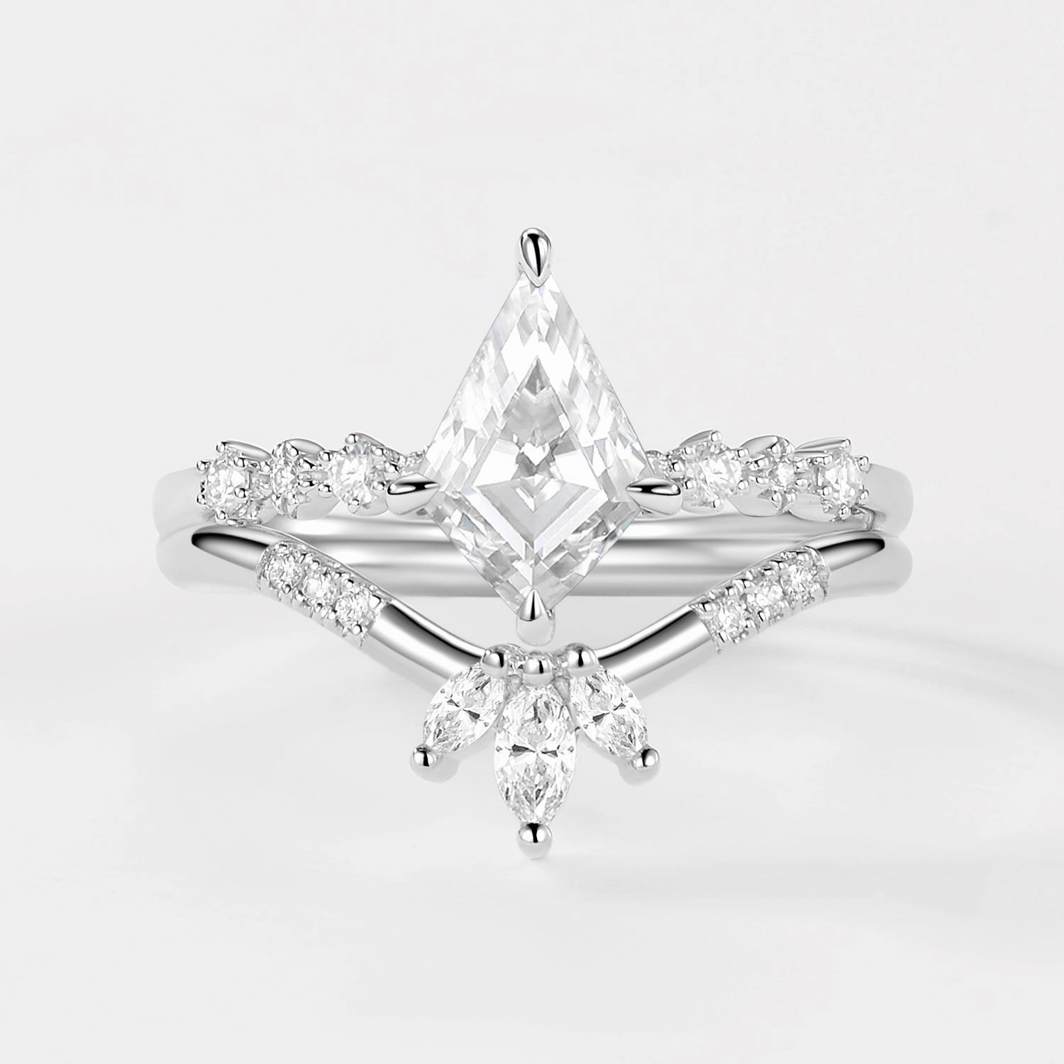 Pure Highlight Date night Kite Cut Moissanite Stacking Engagement Ring Sets 2pcs