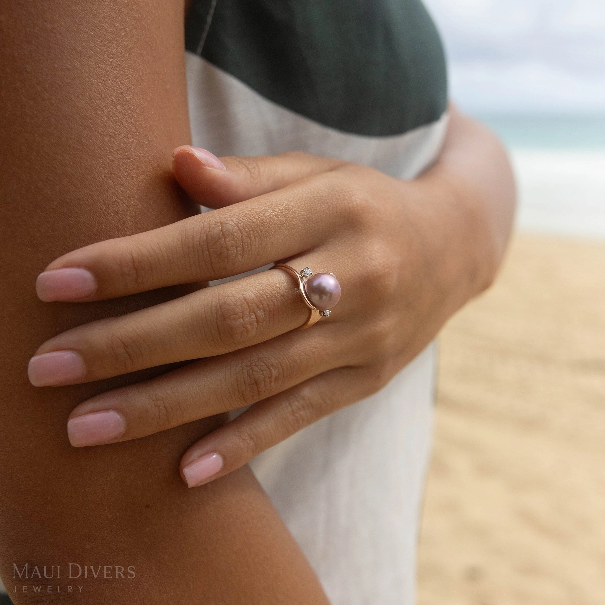 Stylish charm Lilac Freshwater Pearl Ring in Rose Gold with Diamonds - 10-11mm