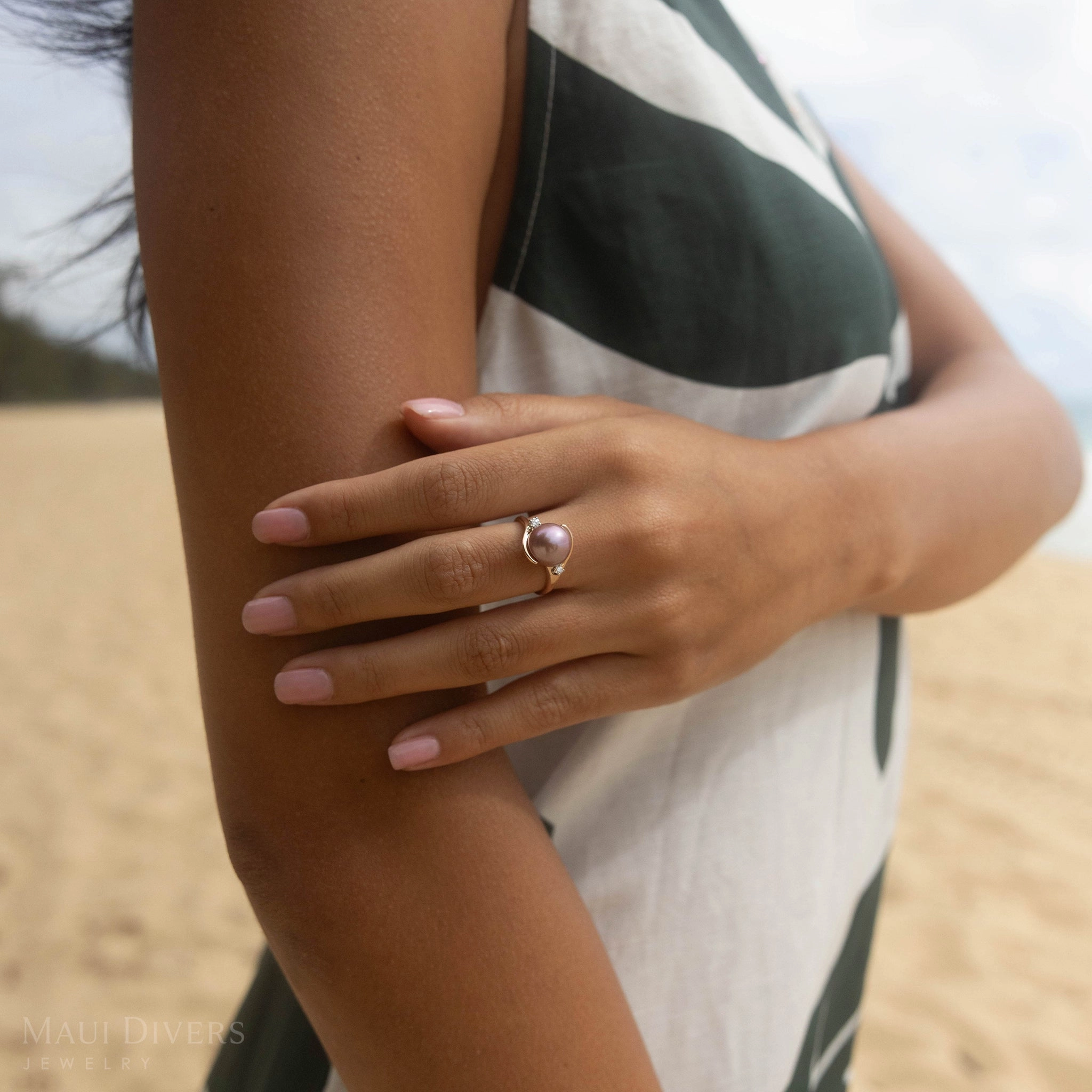 Lilac Freshwater Pearl Ring in Rose Gold with Diamonds - 10-11mm Statement Glow Elegant Pop