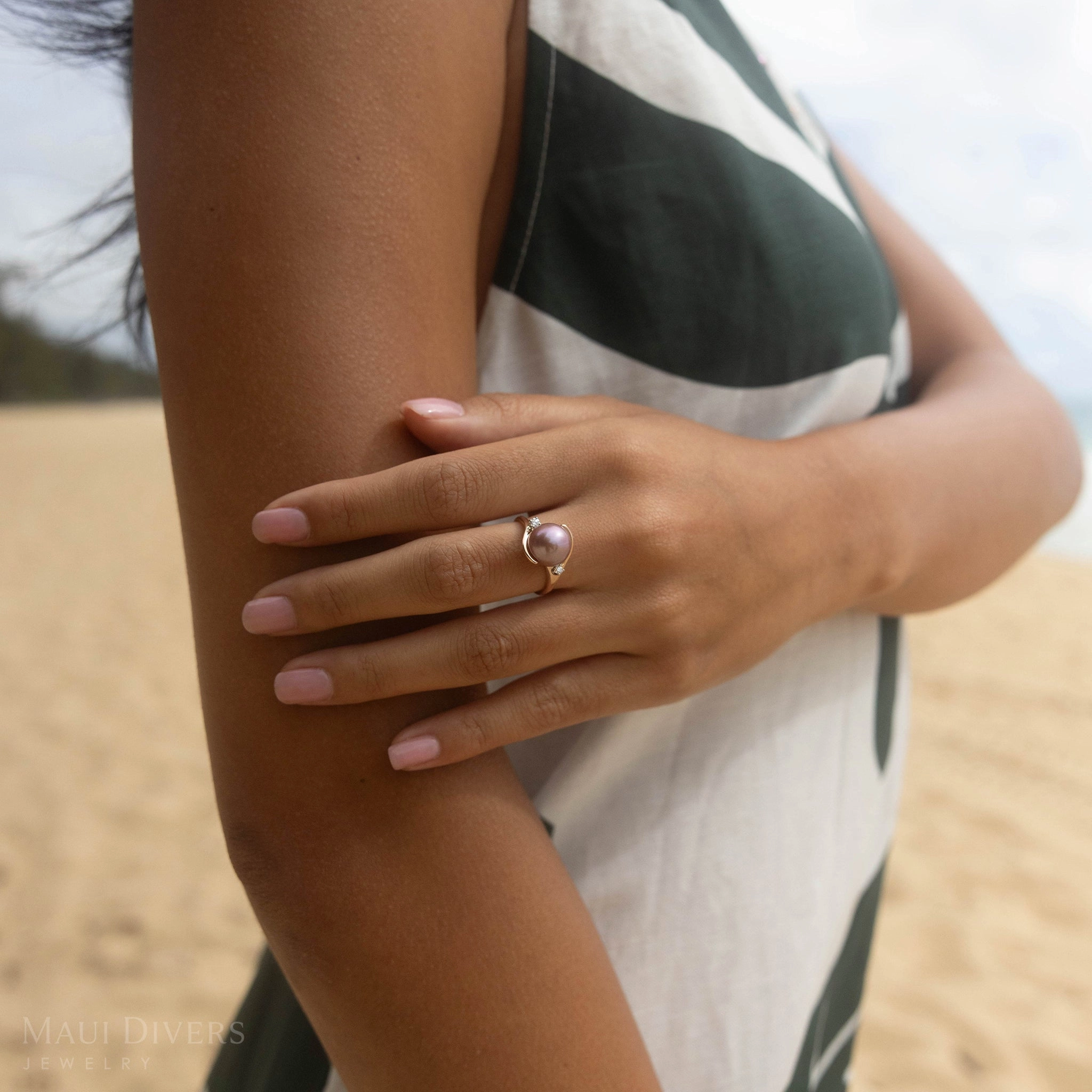 Lilac Freshwater Pearl Ring in Rose Gold with Diamonds - 10-11mm Lively Detail Inspired Feature
