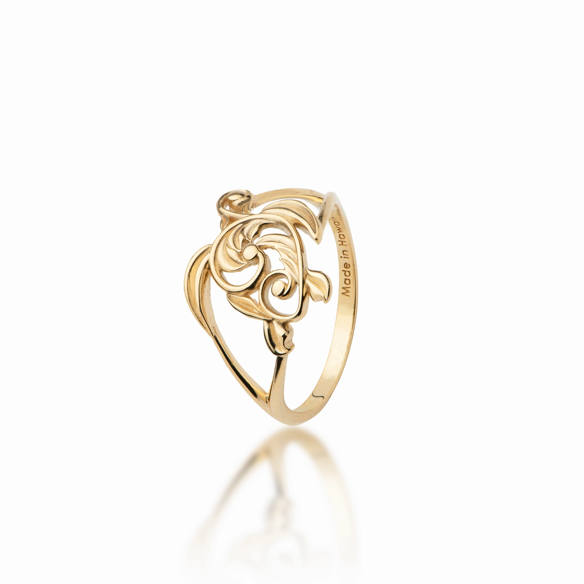 Elegant Jewelry Vacation Mood Living Heirloom Honu Ring in Gold - 16mm