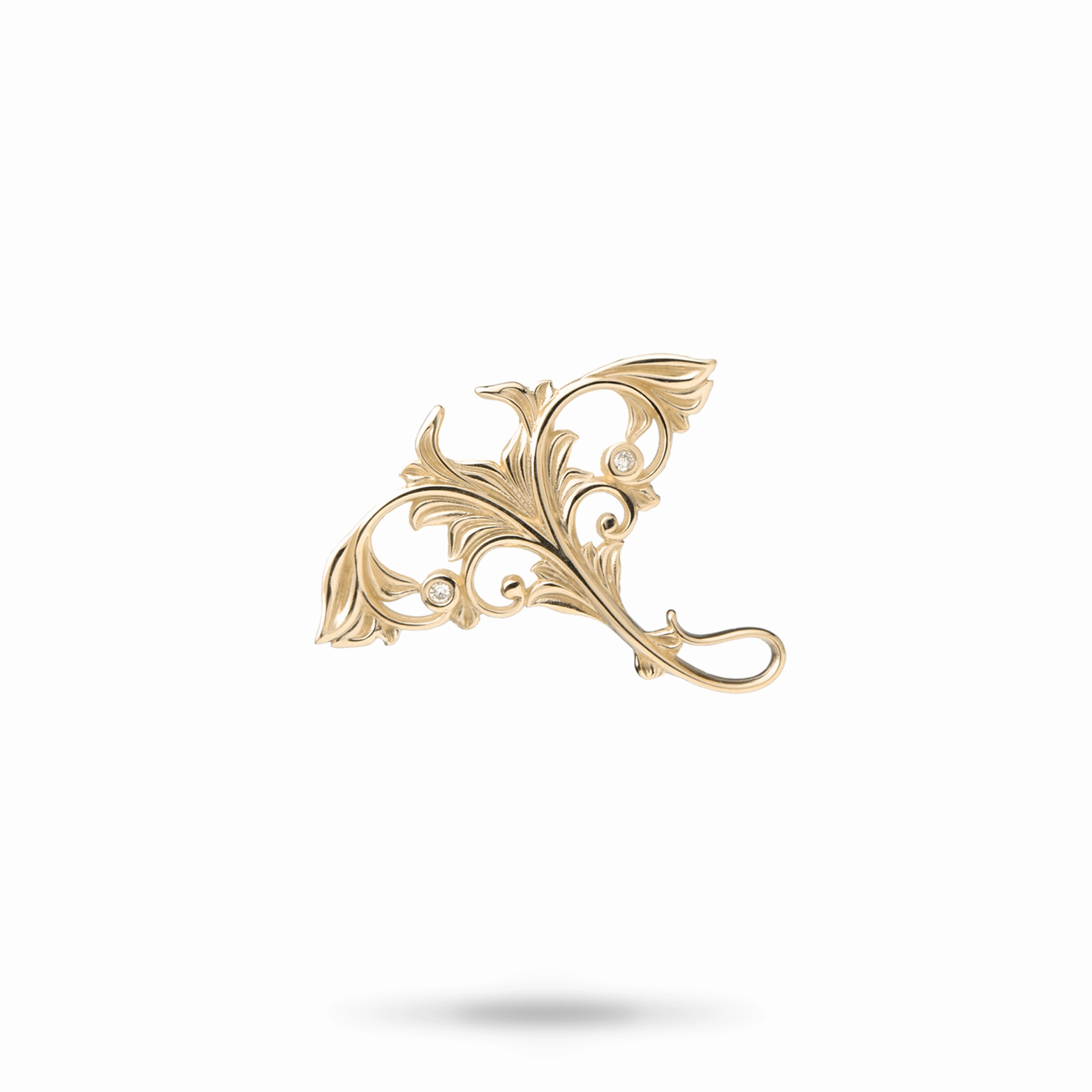 Intricate Work Dusk Mood Living Heirloom Manta Ray Pendant in Gold with Diamonds - 23mm