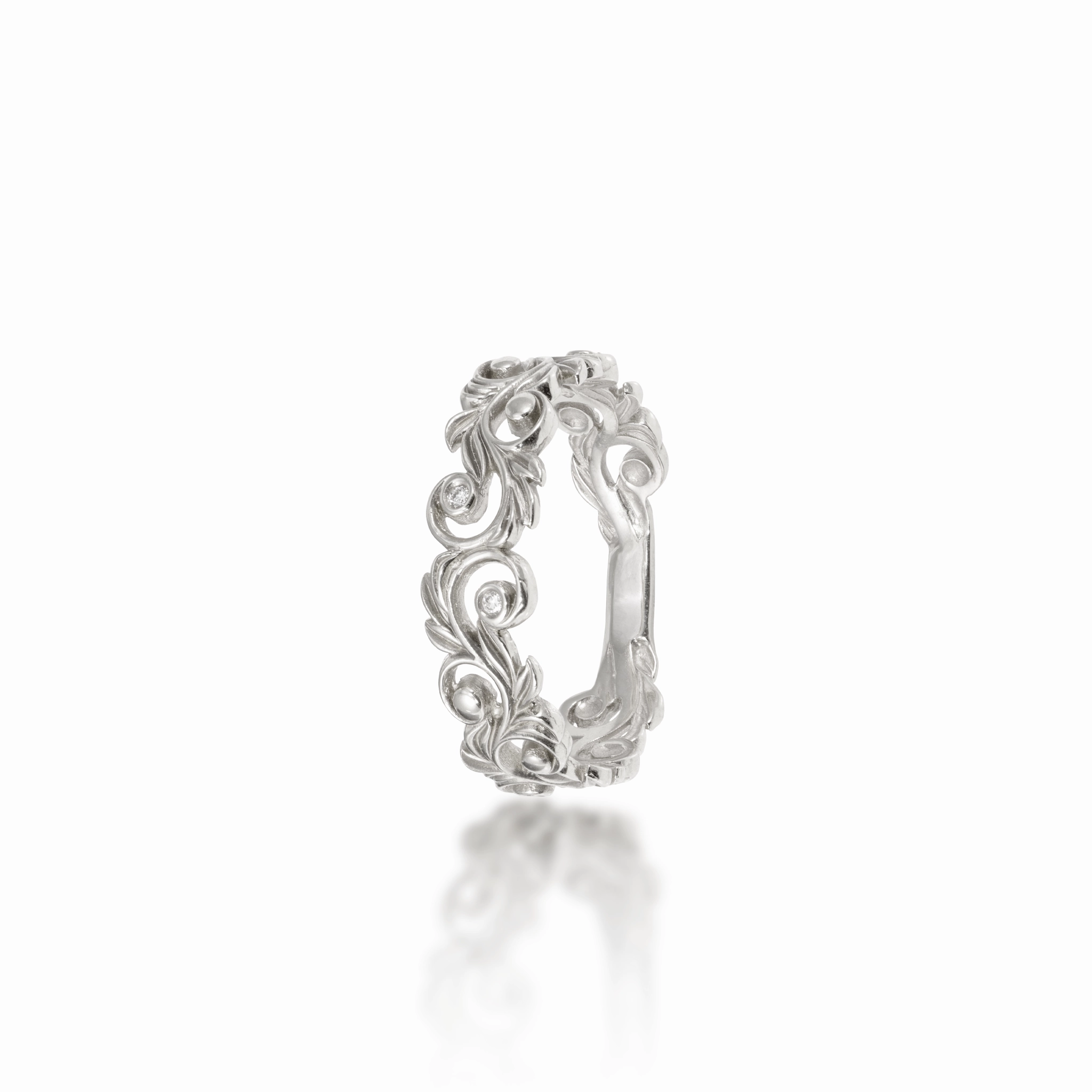 Living Heirloom Ring in White Gold with Diamonds - 6mm Versatile Gem Playful Shine