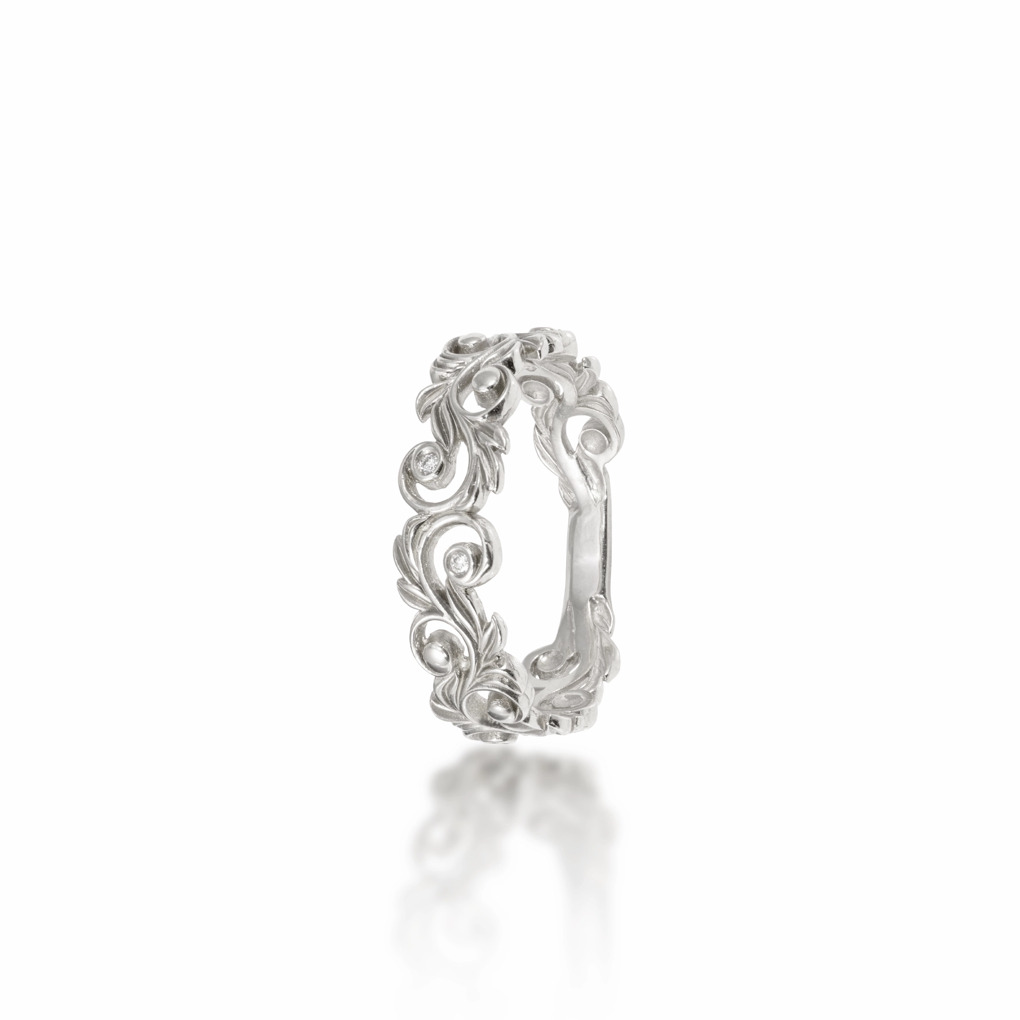 Living Heirloom Ring in White Gold with Diamonds - 6mm Timeless Shine Jewelry