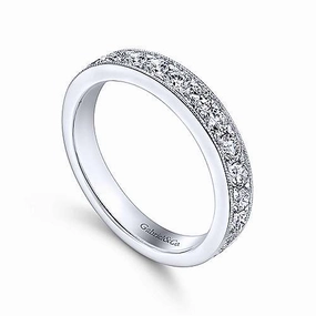 Effortless Glow 16-Stone Diamond Band with Milgrain Edging 14K White Gold