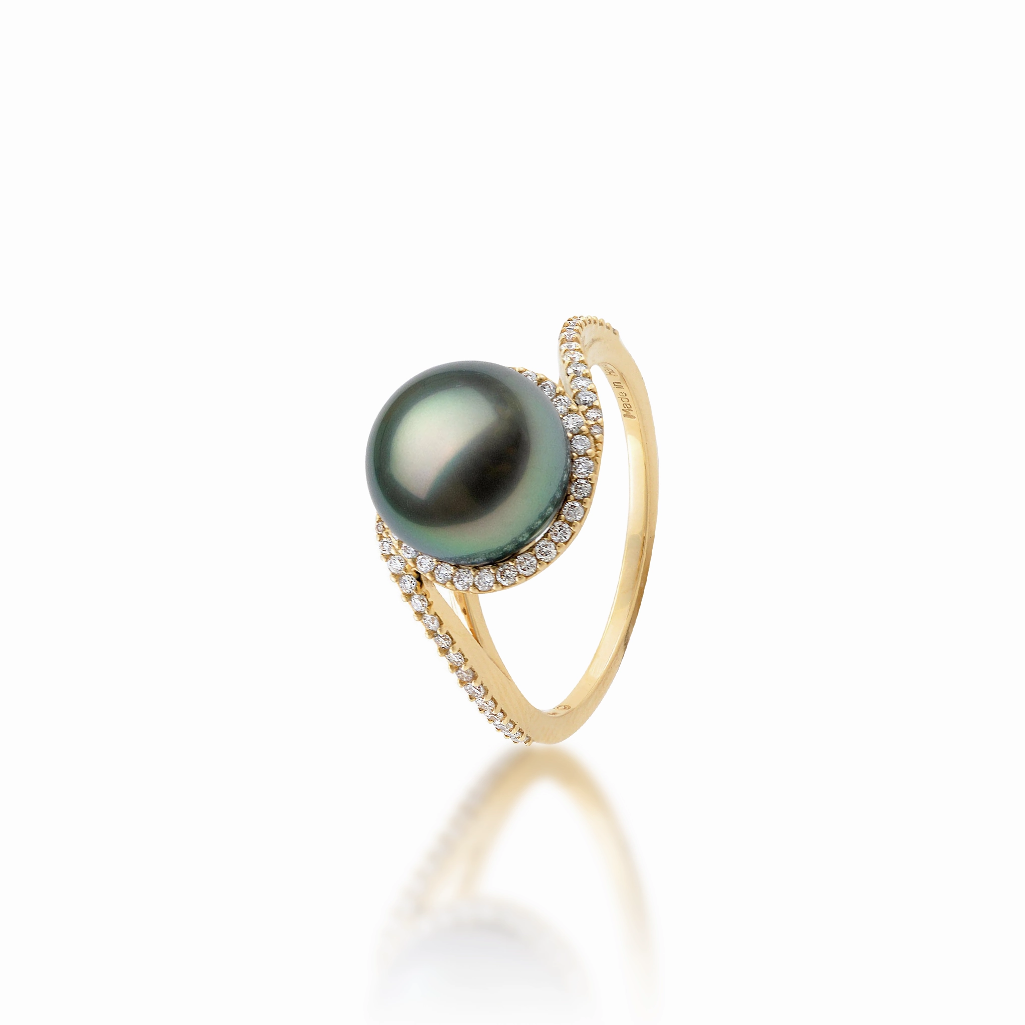 Bold Detail night look Halo Bypass Tahitian Black Pearl Ring in Gold with Diamonds - 9-10mm