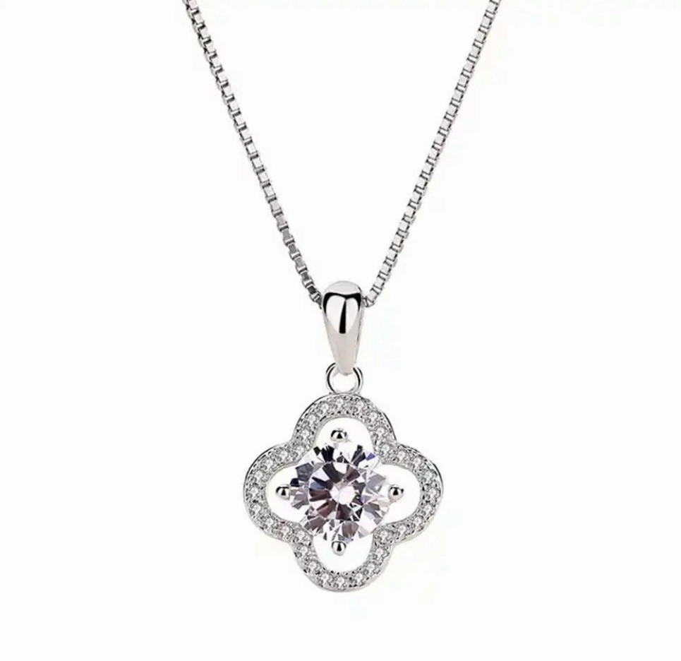 Shine Factor Bold Appeal 4-Leaf Clover Diamond Pendant Necklace | S925 | Moissanite