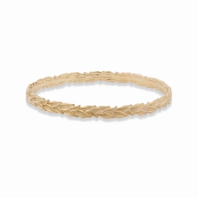 Opulent Touch Maile Bracelet in Gold - 6mm