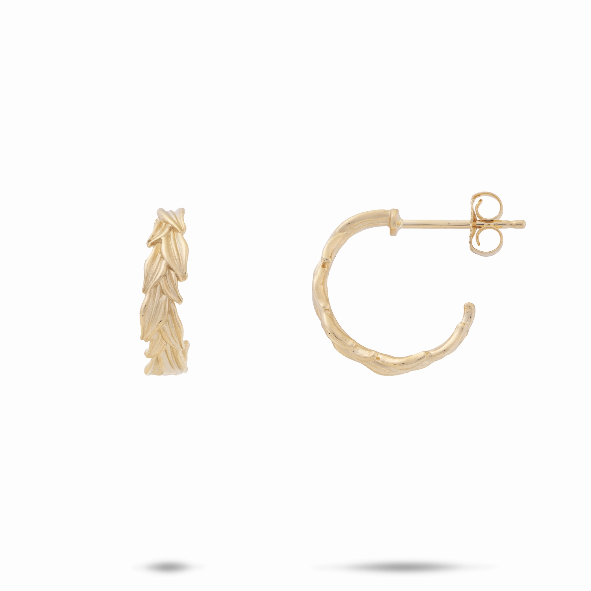 Polished Details Dainty Charm Maile Earrings in Gold - 15mm