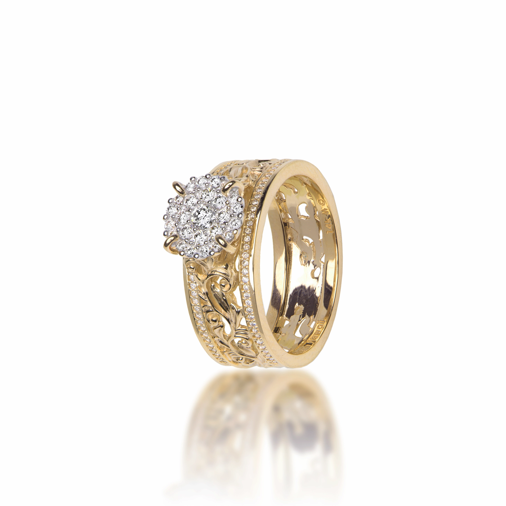 Versatile Accent Signature Edge Living Heirloom Engagement Ring in Gold with Diamonds - 7mm