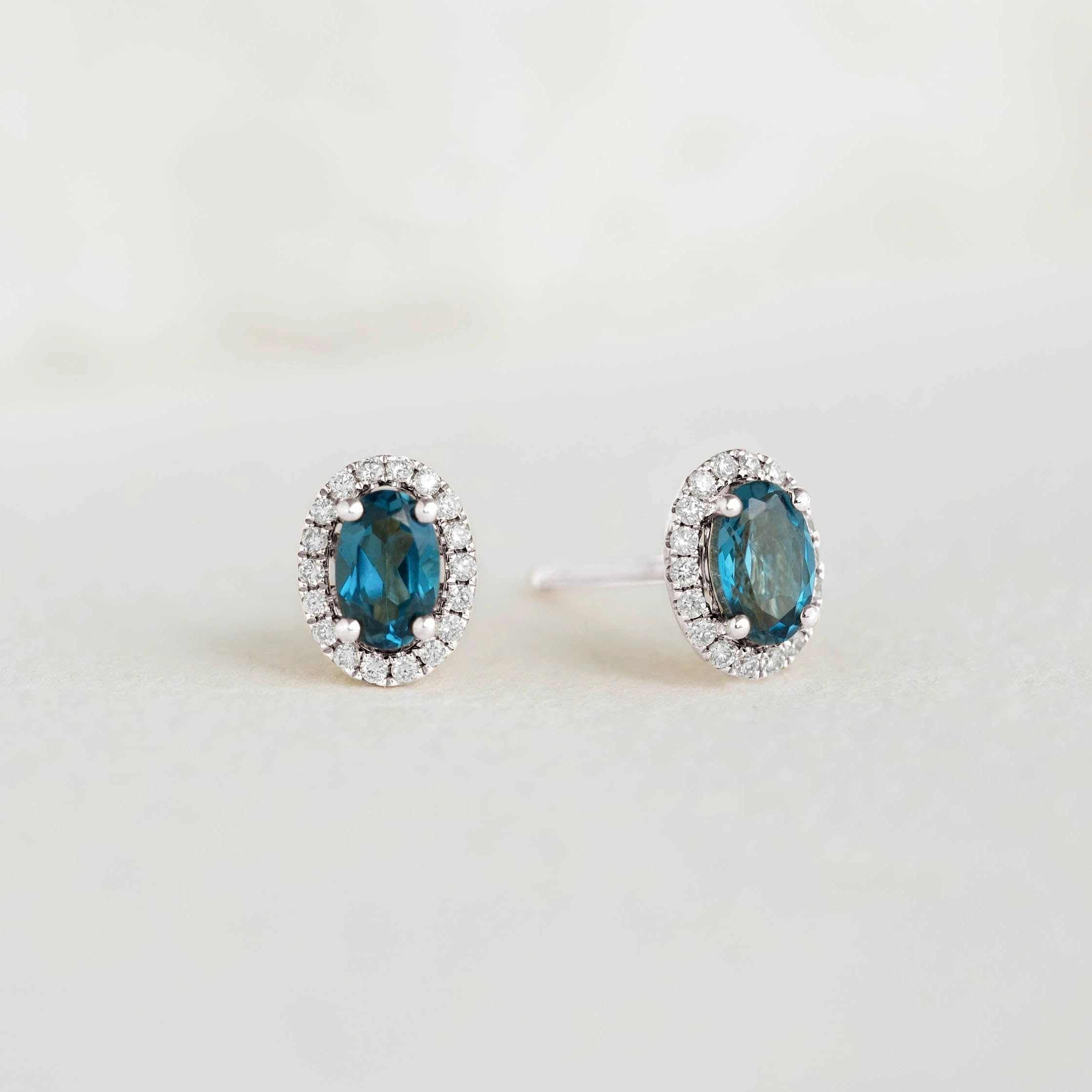Luxe Mood Trendy Gift London Blue Topaz Halo Stud Earrings White Gold - Marzia