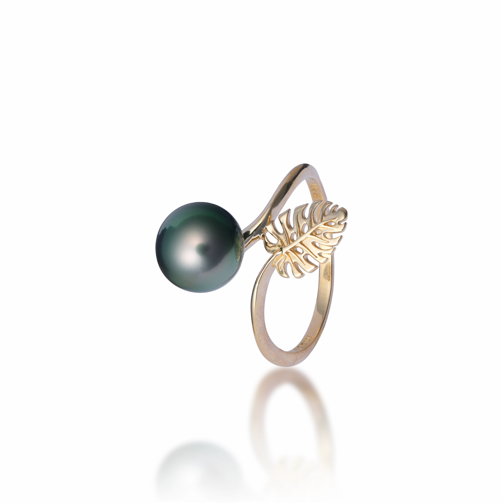 Monstera Tahitian Black Pearl Ring in Gold Silken Touch Versatile Style