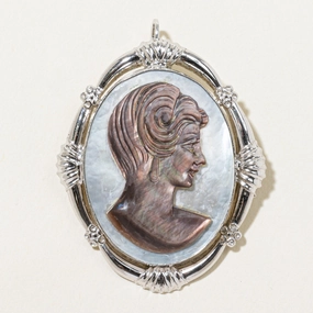 soft look Mother of Pearl & Abalone Convertible Pendant & Brooch | 16.50ct |