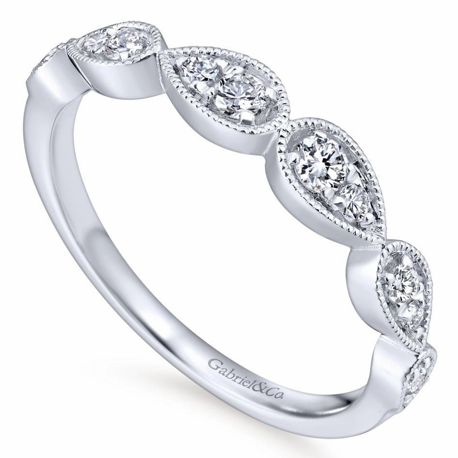 Pear Shape Bead Set with Milgrain Diamond Wedding Band 386B Ensemble Piece