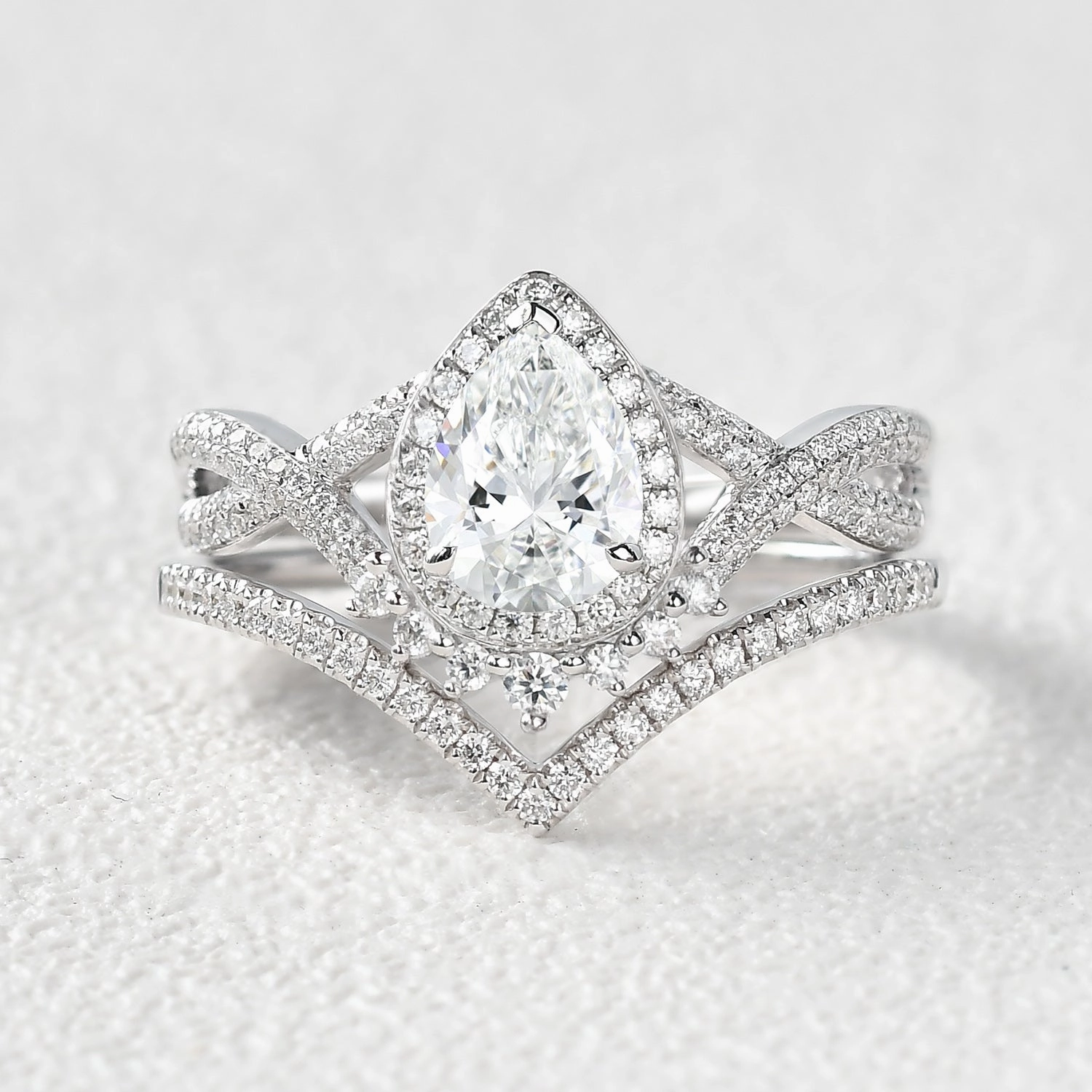 Pear Shaped Moissanite Infinity Gold Ring Set 2pcs Anniversary Gift Dreamy Mood