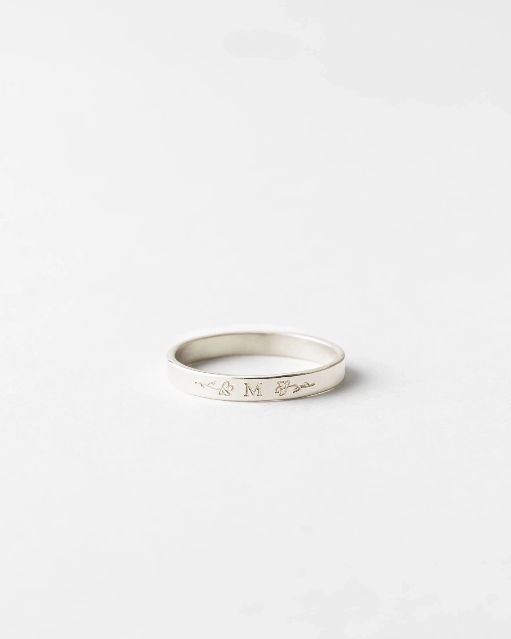 Personalized Floral Frame Band Glistening Accent Distinctive Shine