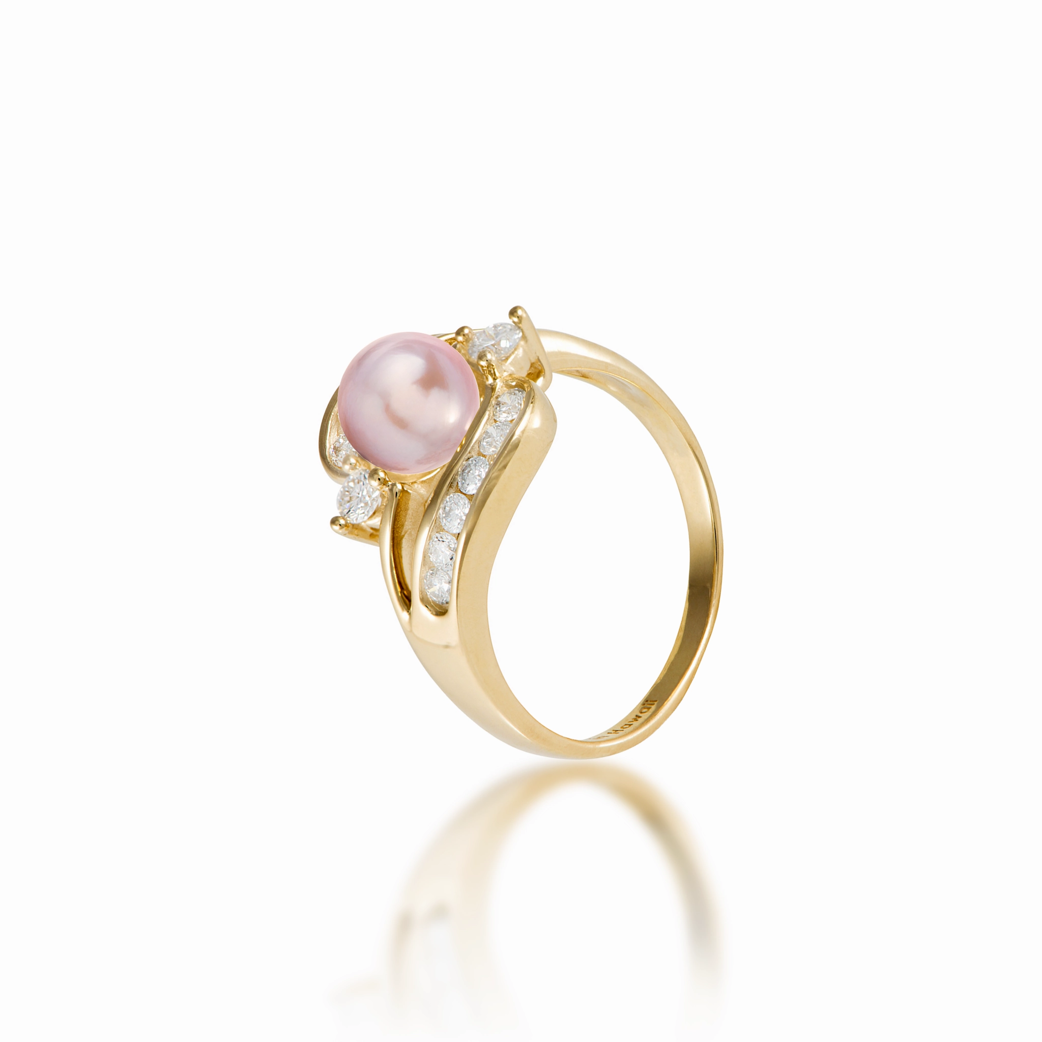 Pick A Pearl Sparkling Seas Ring in Gold with Diamonds Minimal Aesthetic Brilliant Sparkle
