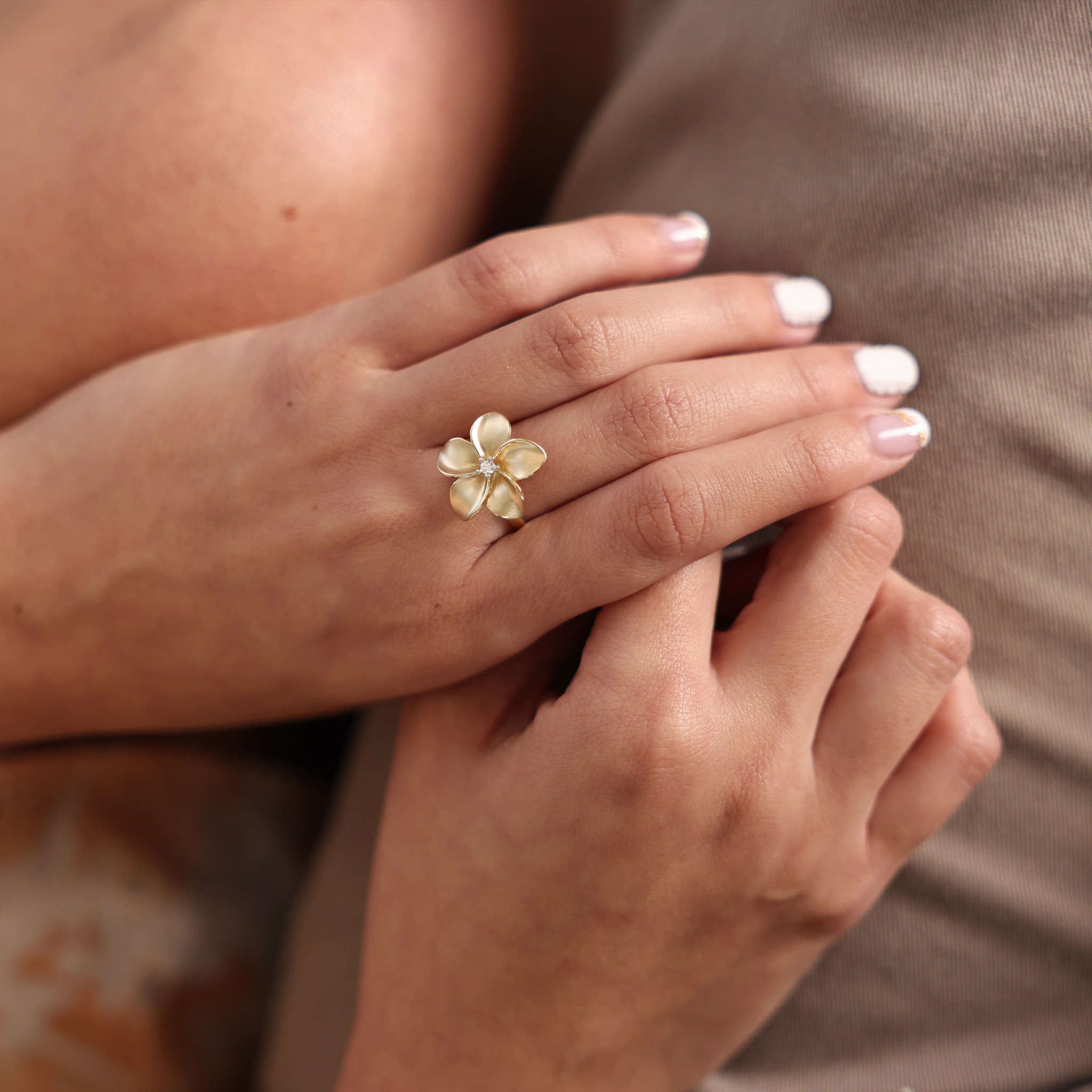 Plumeria Ring in Gold with Diamond - 18mm Subtle Spark