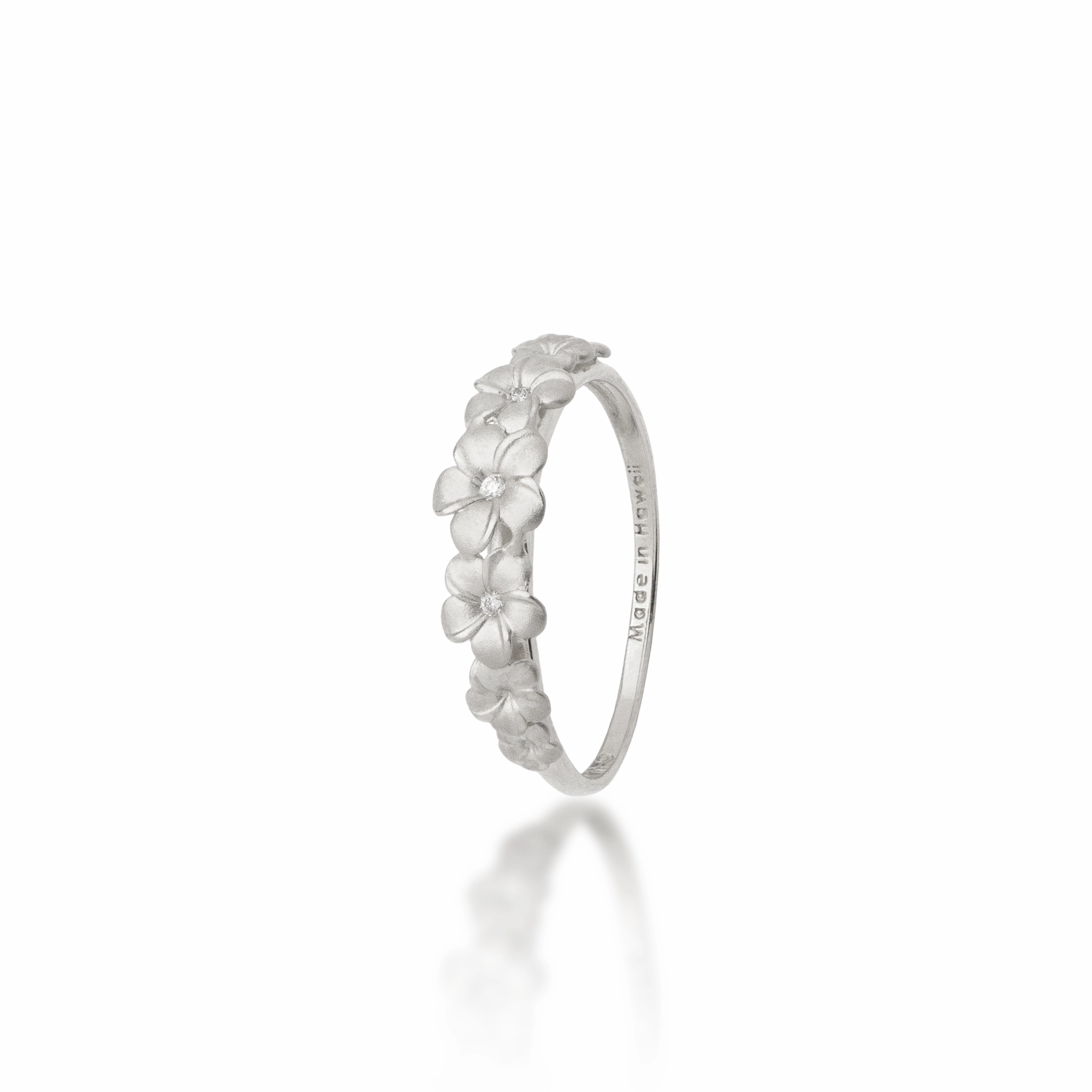 Gift Appeal Simple Detail Plumeria Ring in White Gold with Diamonds - 6mm