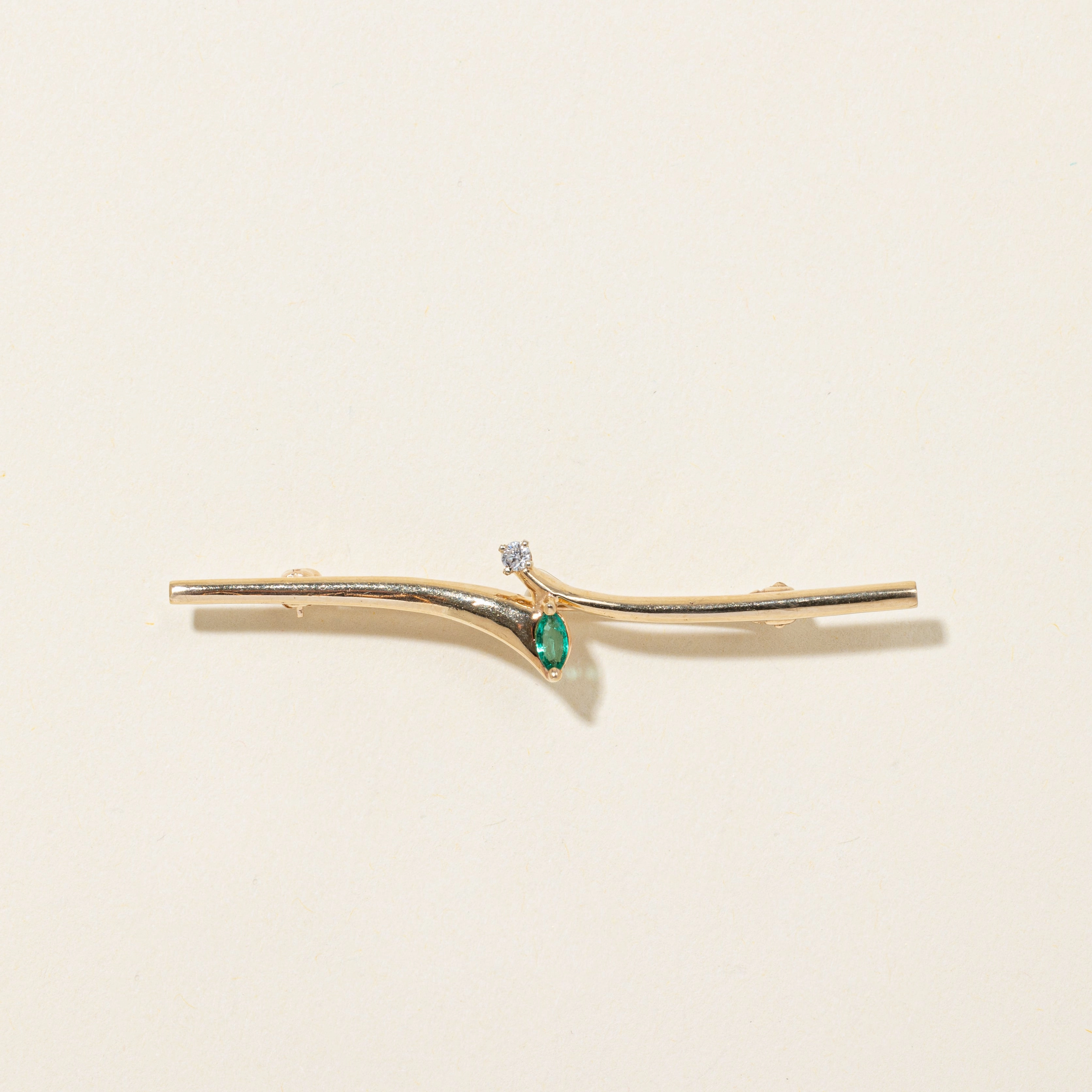 Sophisticated Detail Emerald & Diamond Bypass Brooch | 0.06ct, 0.03ct