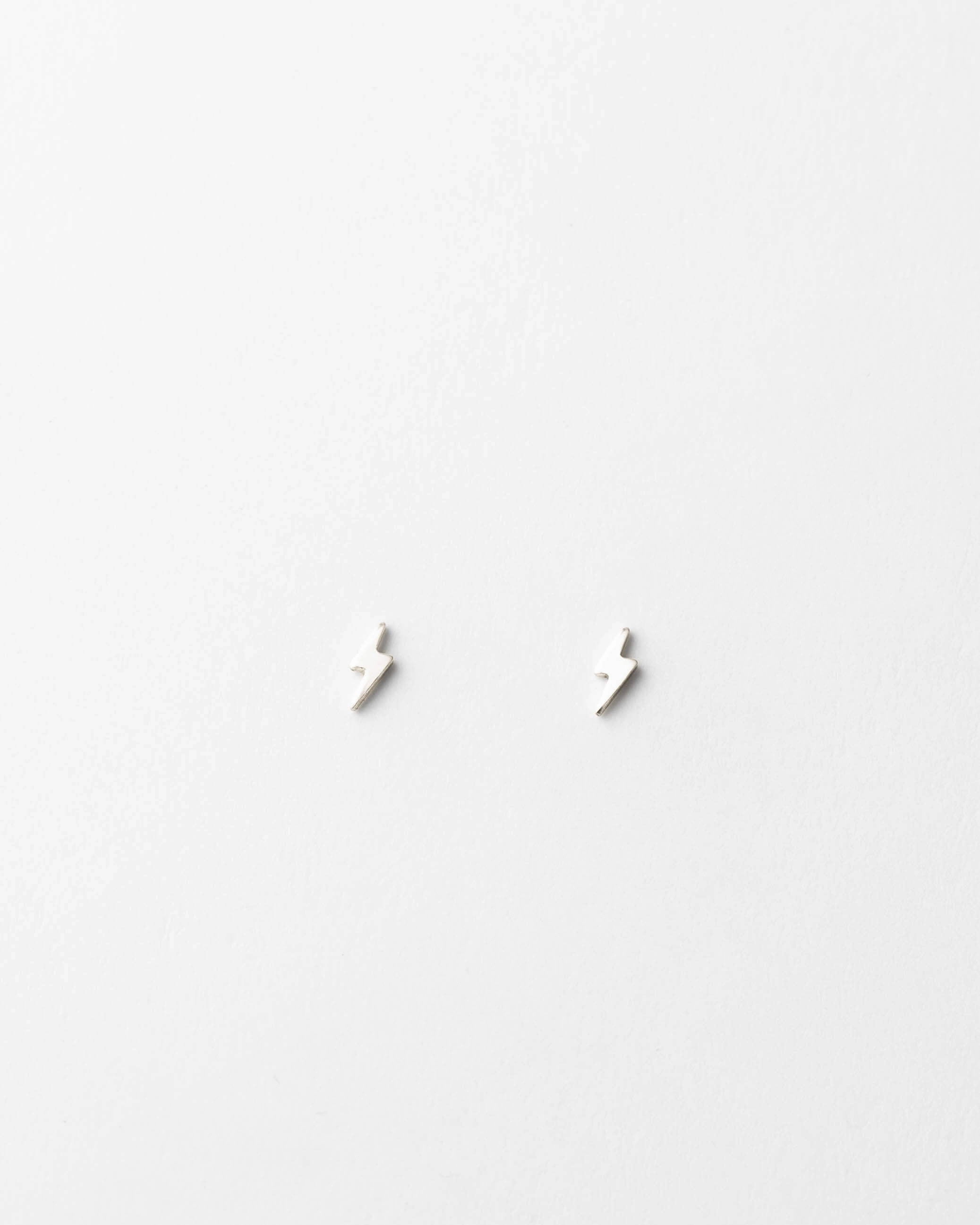 High Voltage Studs Durable Accessory Opulent Item