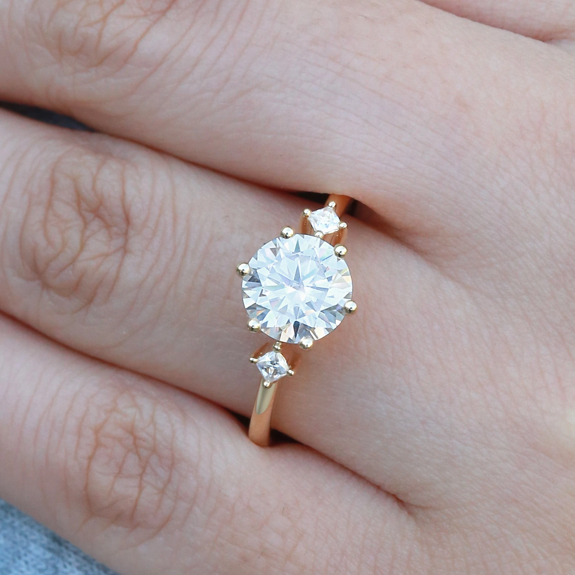 Round Cut Moissanite Classic Three-stone Engagement Ring Luxurious Shine Vintage feel