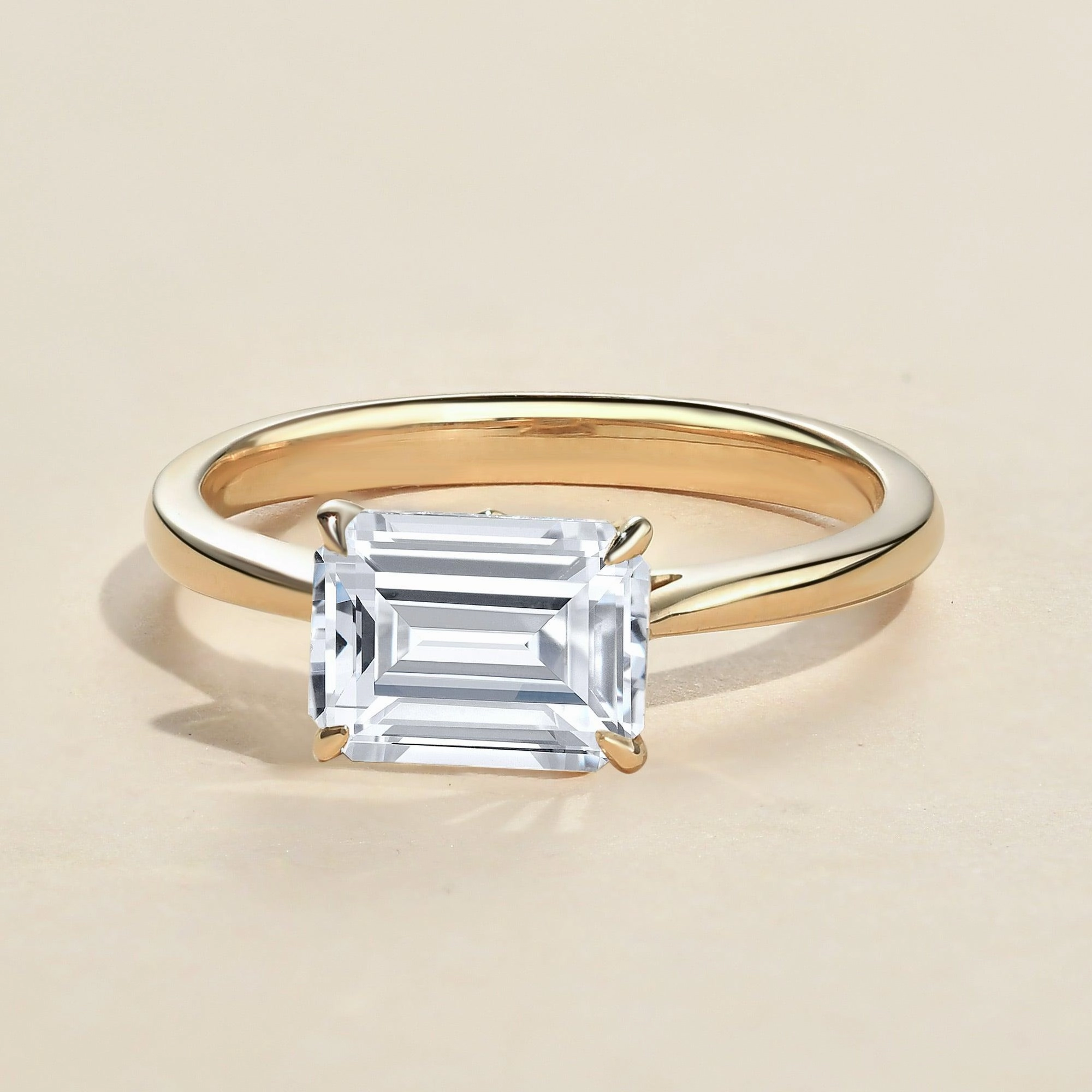 1.0ct Baguette Cut Moissanite Solitaire Ring Fashionable Shine