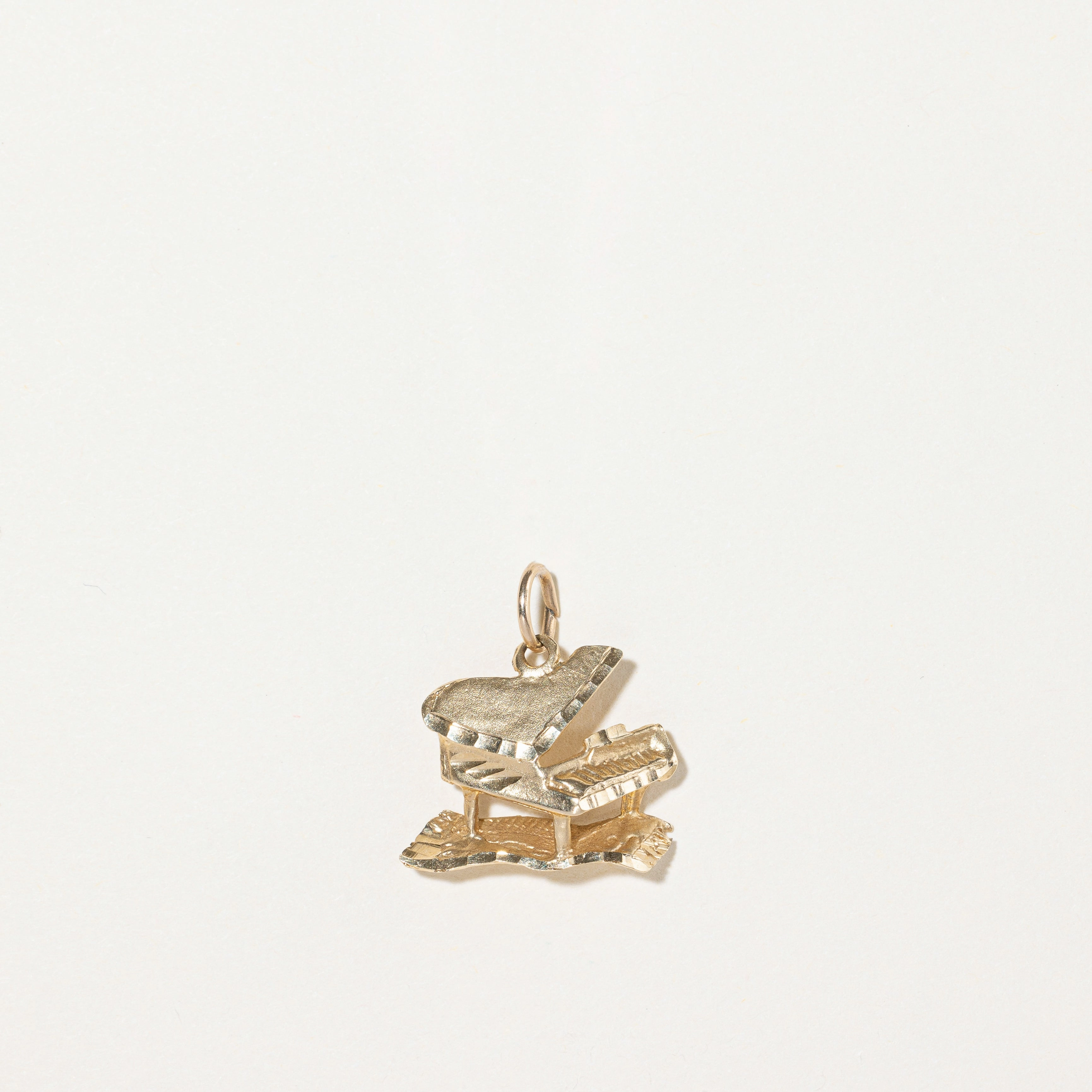 Fashionable Finish Stylish Style 10k Yellow Gold Piano Charm