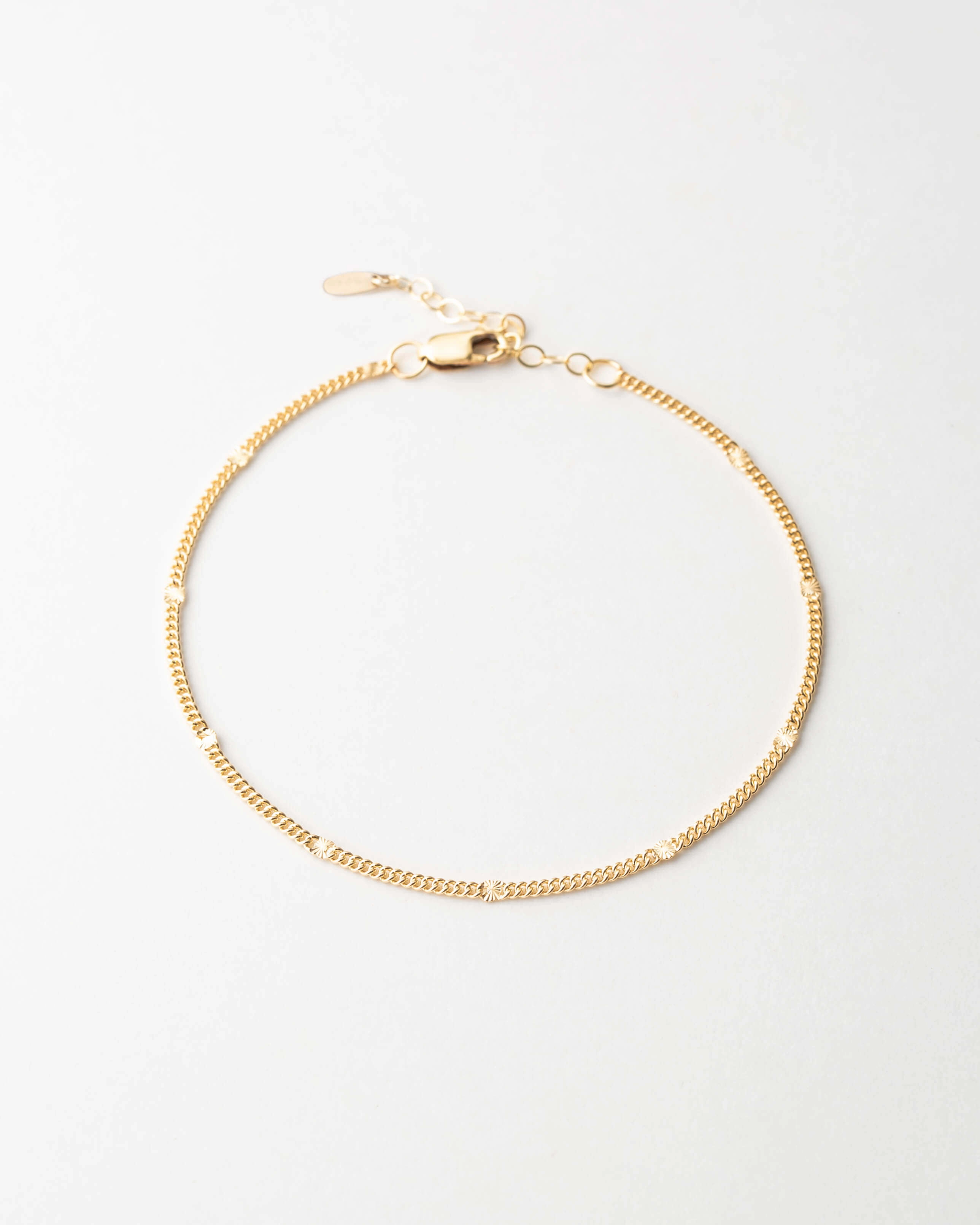 Radiant Anklet Timeless Shape Refined Form