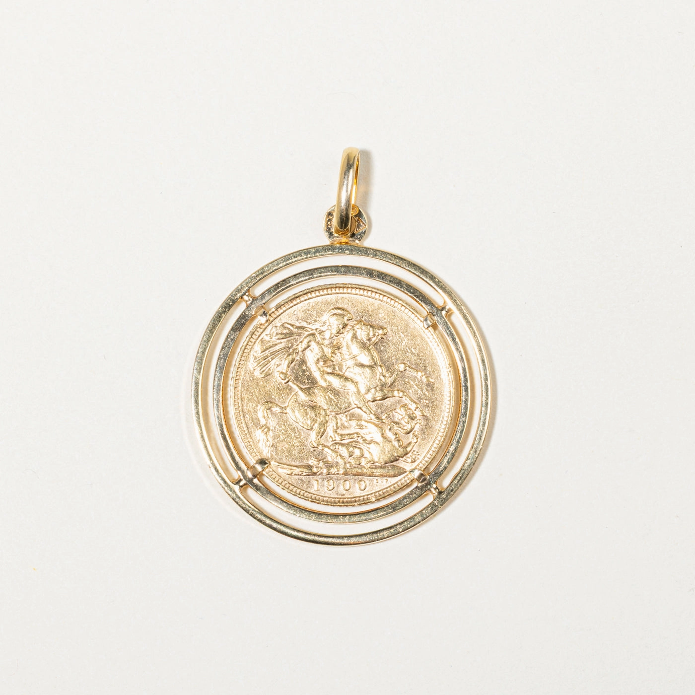 Soft Glamour 1900 'St. George Slaying the Dragon' 22k Sovereign Coin Pendant