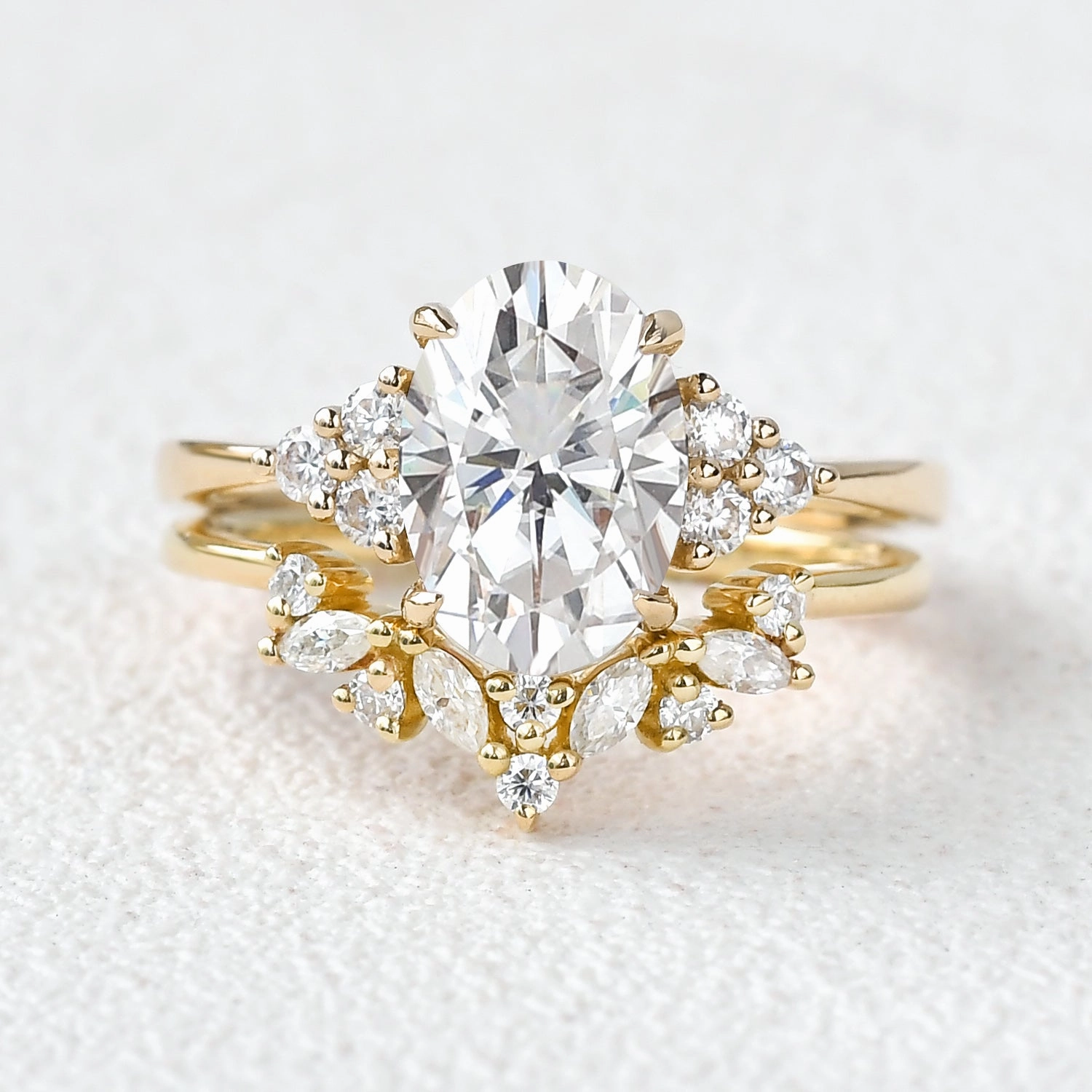 Sophisticated Shine Pieces Festive Style 2.0ct Oval Cut Moissanite Floral Cluster Gold Ring Set 2pcs