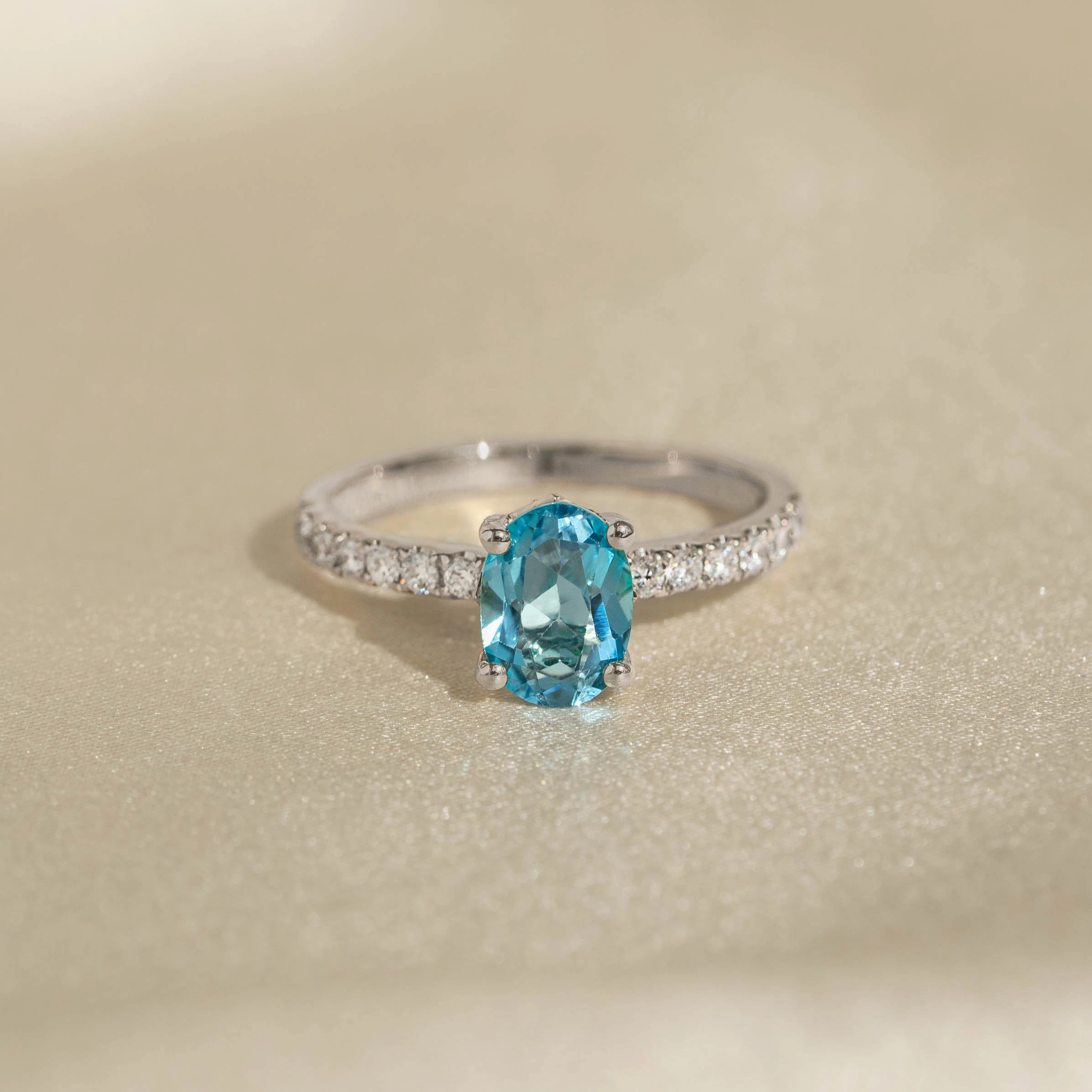Dressy look Classic Trend Oval Swiss Blue Topaz and Diamond Ring White Gold - Minette
