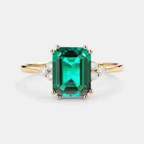 Emerald Cut Emerald & Moissanite Yellow Gold Ring Fresh Touch Luxury Line