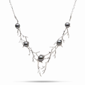 16-18" Adjustable Heritage Tahitian Pearl Necklace in White Gold Charming Pieces Design Effortless Elegance