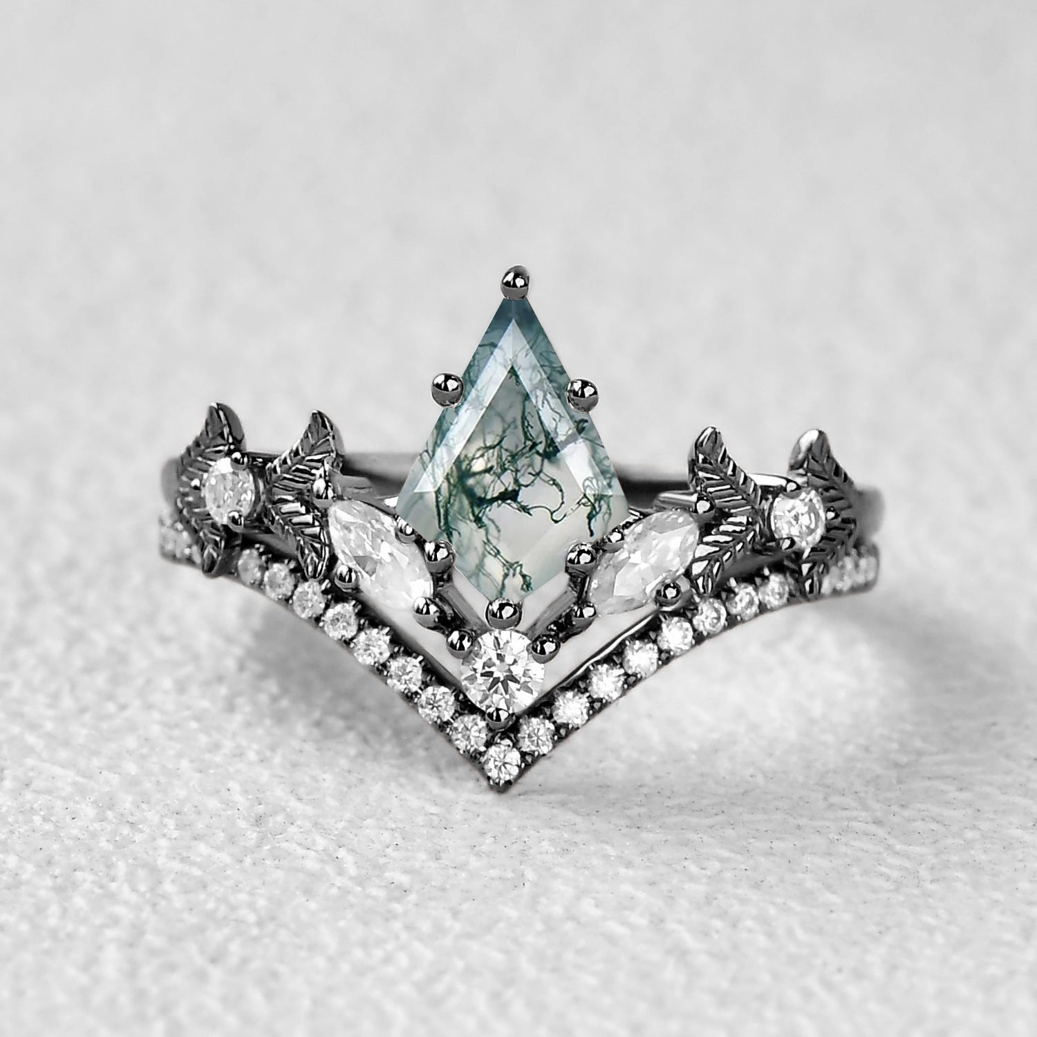 man made Black Gold Kite Cut Moss Agate Leafy Art-Deco Engagement Ring Set 2pcs