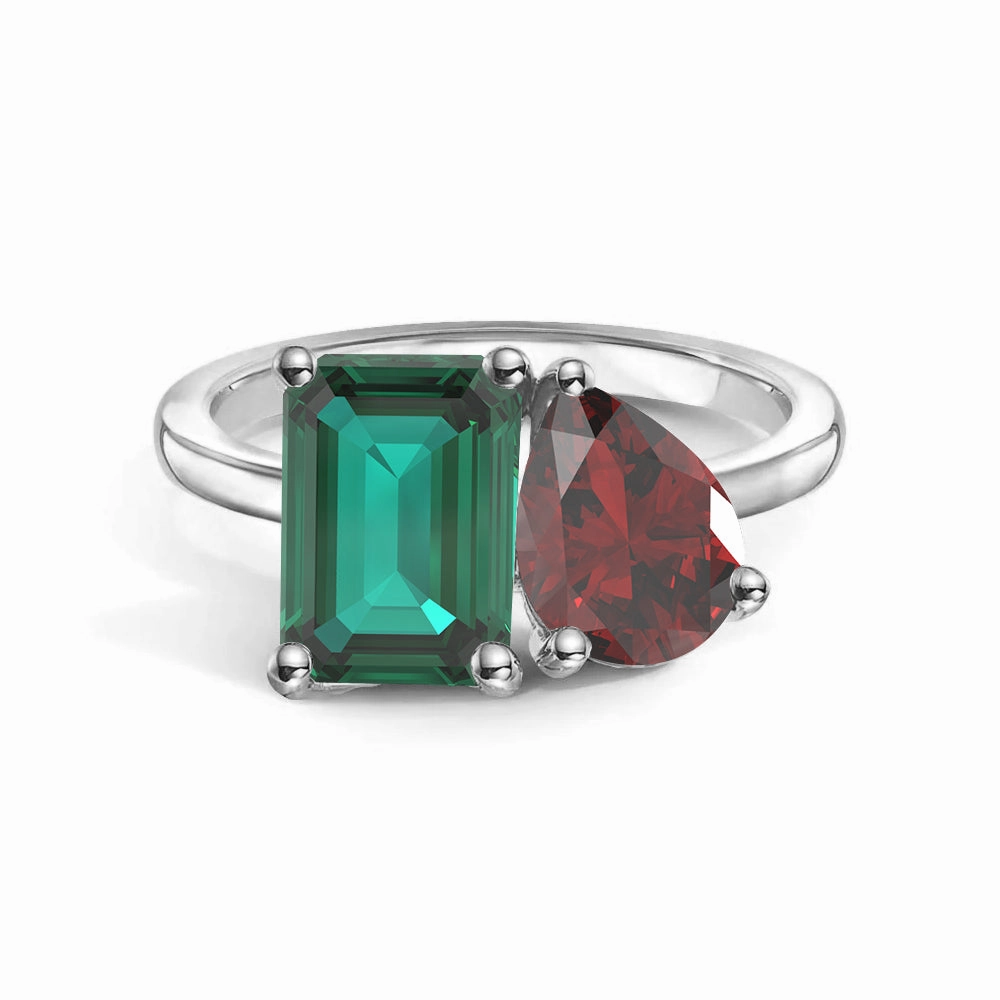 Toi et Moi Personalized Emerald Birthstone Anniversary Ring Alluring Shine Shiny Features