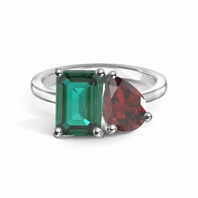 Toi et Moi Personalized Emerald Birthstone Anniversary Ring Alluring Shine Shiny Features