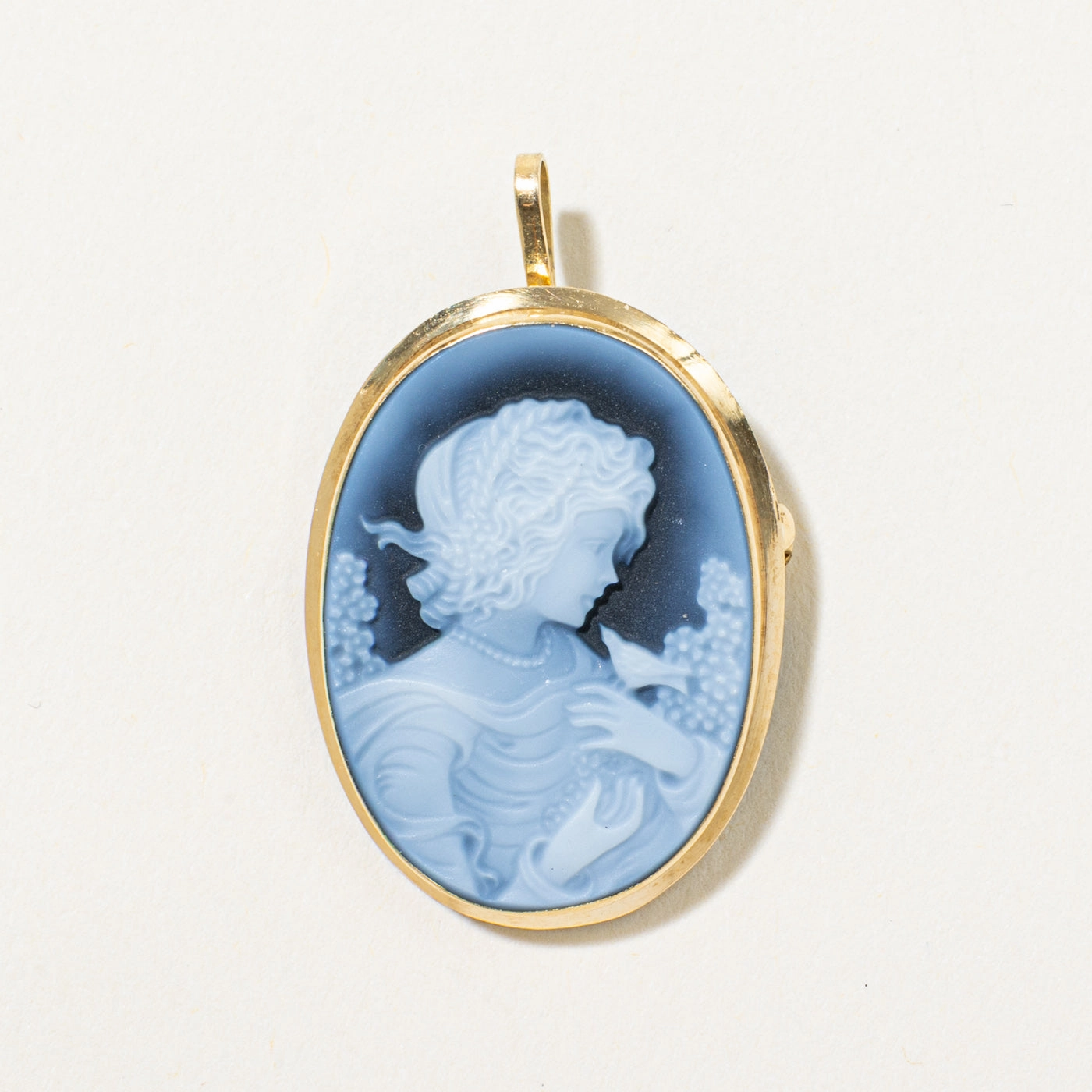 Gift Feature Statement Form Carved Agate Convertible Brooch & Pendant | 8.00ct