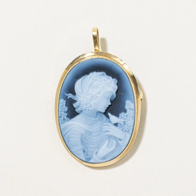 Gift Feature Statement Form Carved Agate Convertible Brooch & Pendant | 8.00ct