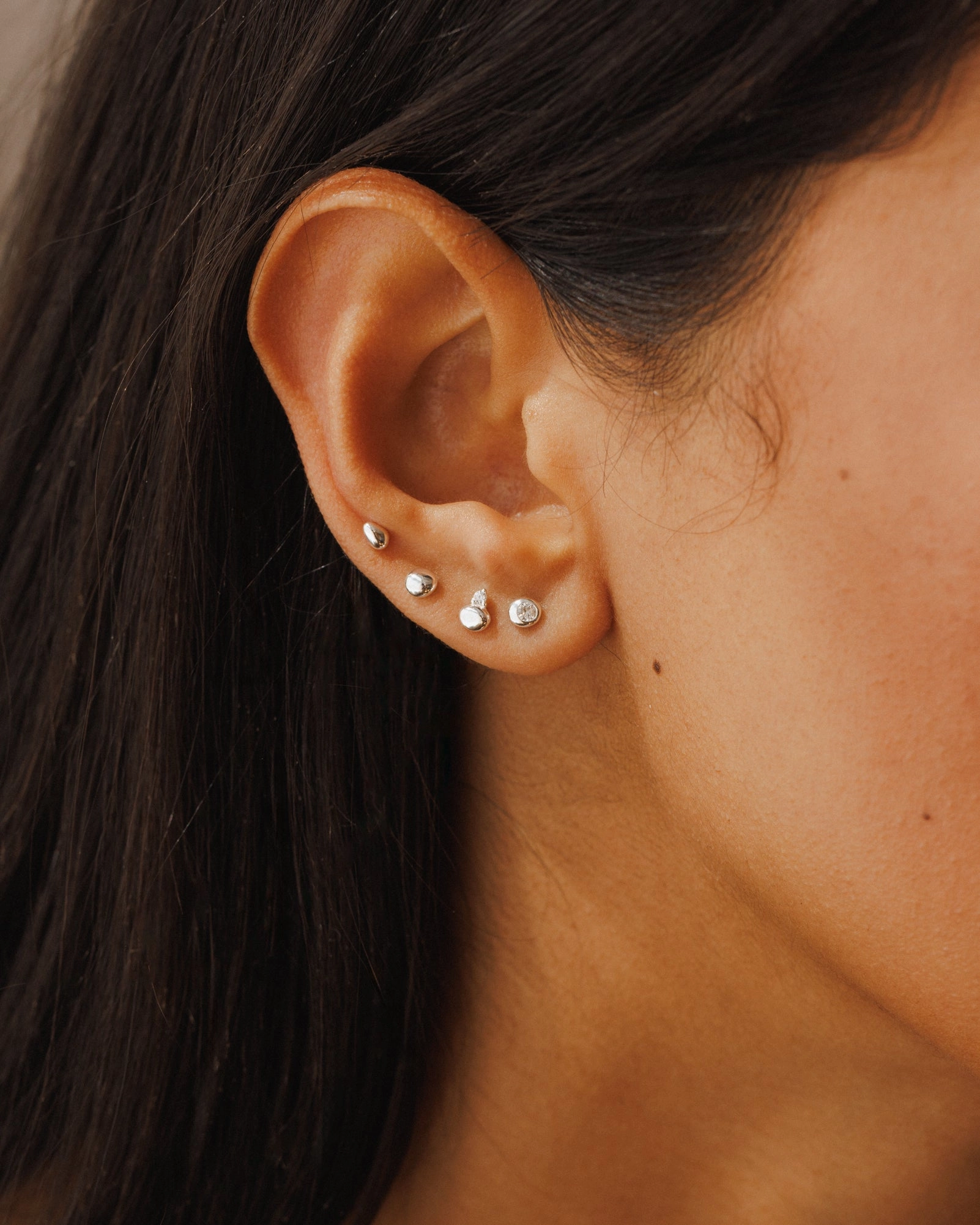 Glossy Accent Casual Style Stacking Stone Stud Set