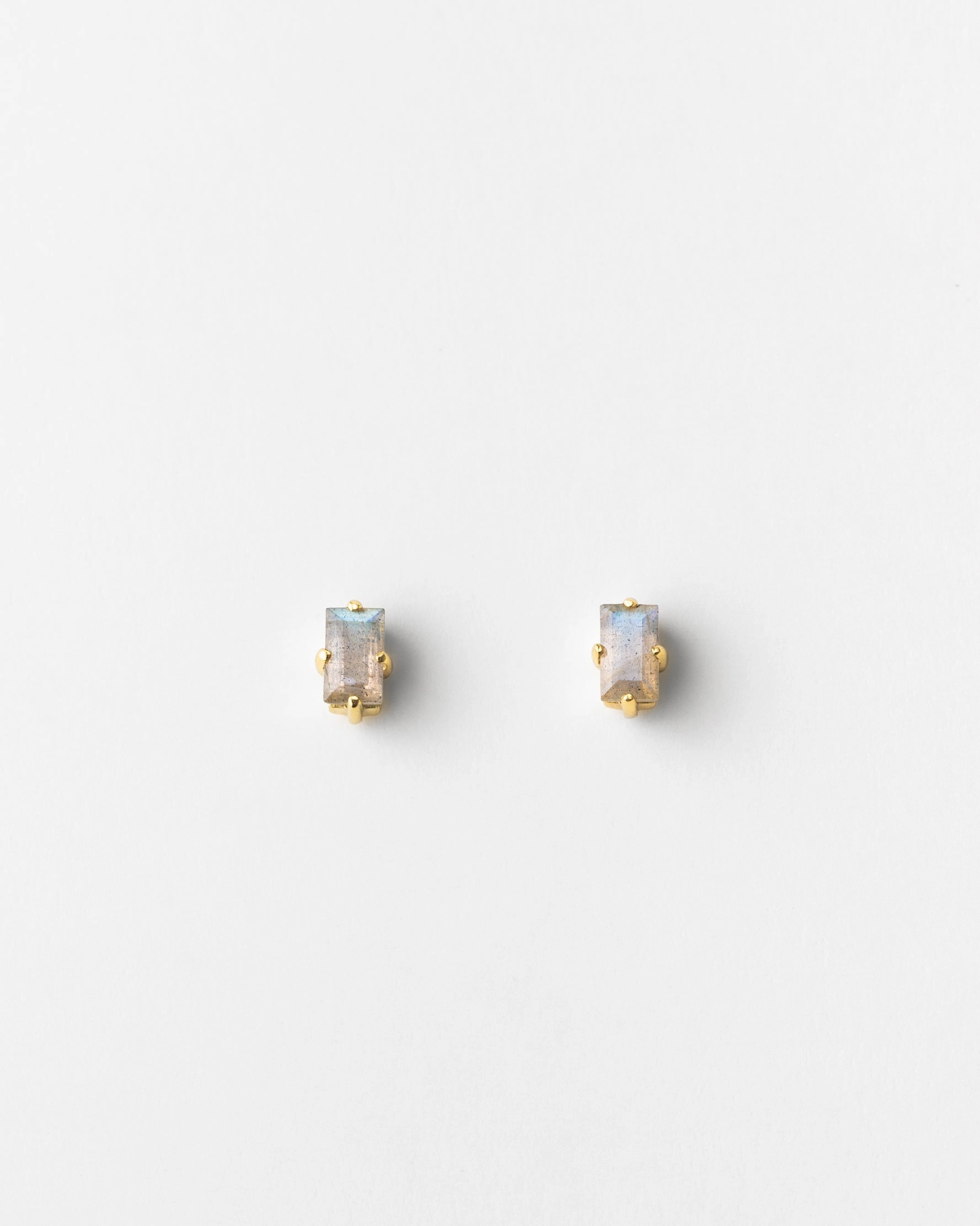 Labradorite Grand Baguette Studs Sparkle Mood Premium Detail