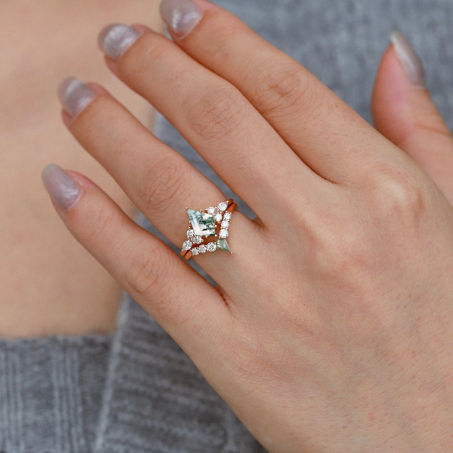 Bold Glint Classic Accent Twin Flames - Black Gold Kite Cut Unique Moss Agate Ring Sets 2pcs