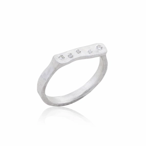 Dazzling Craft Ornate Accent Stockton Ring