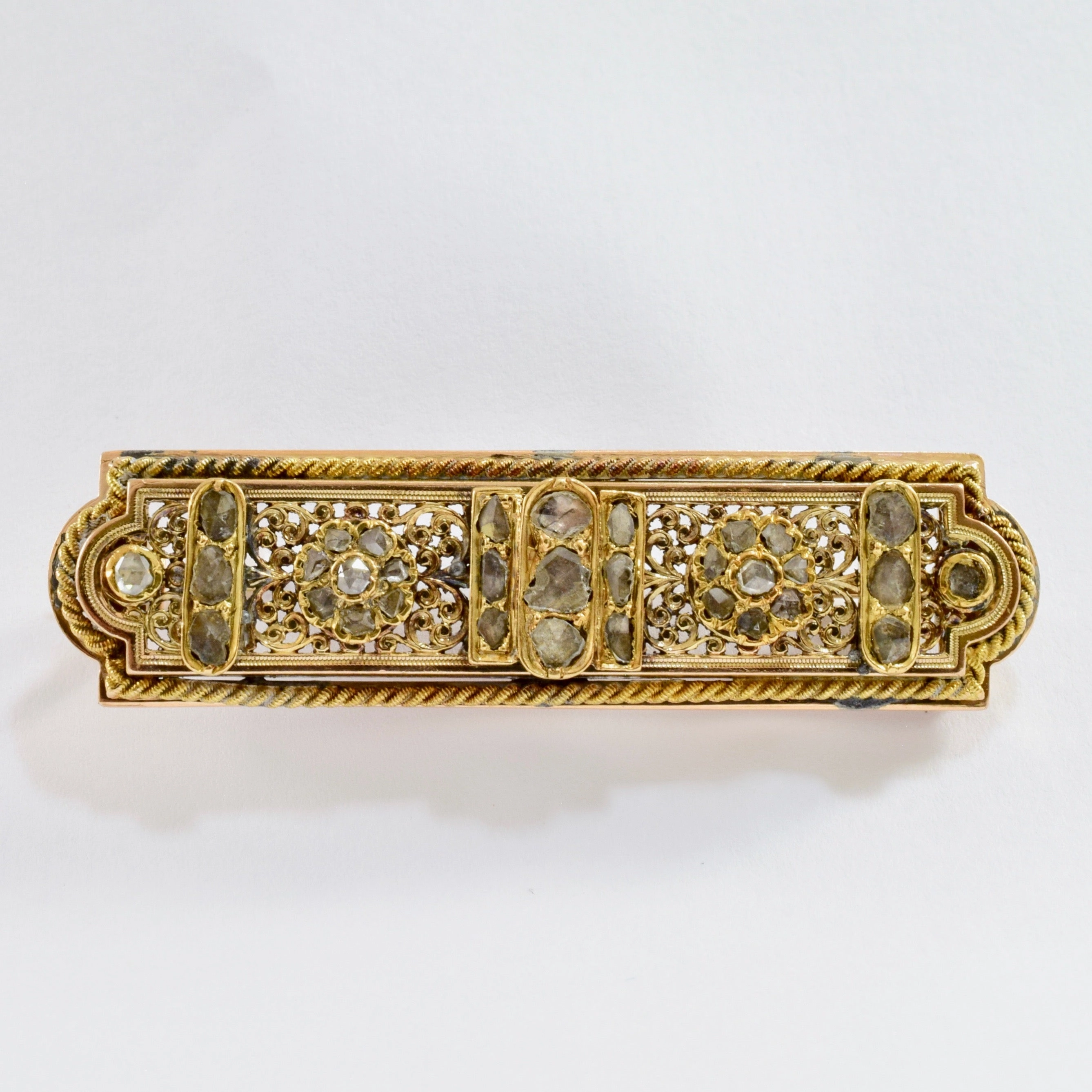 Modern Pair Sculpted Feature Stunning Victorian Era Brooch | 0.35ctw |