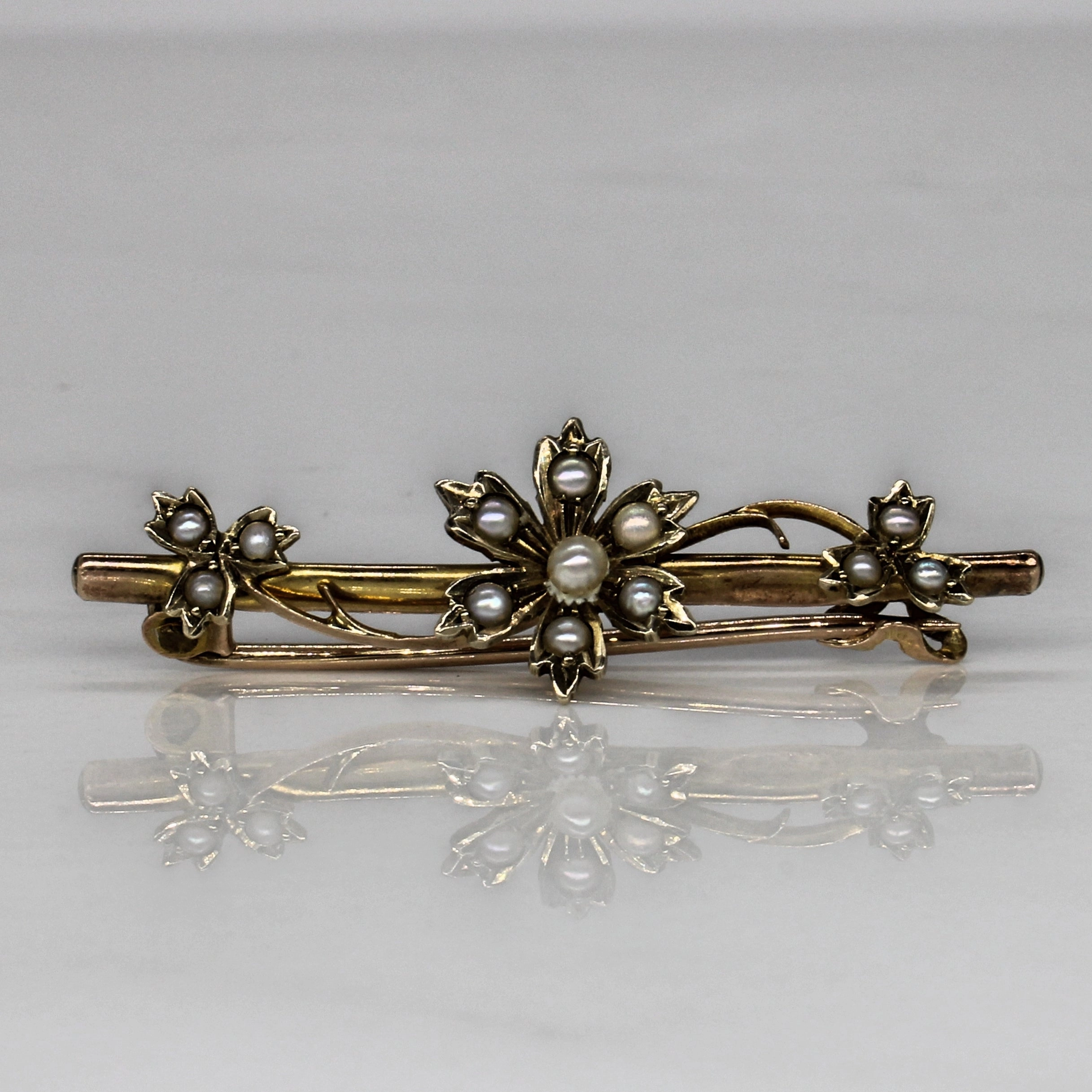 Floral Pearl Brooch | Chic Feature